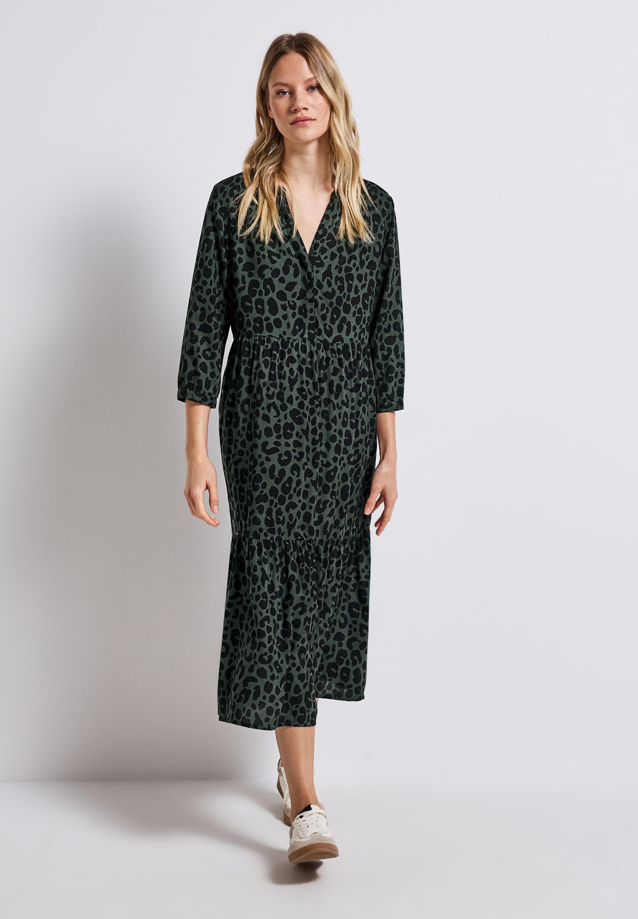 STREET ONE Volantkleid, Sommerkleid 3/4-Arm und mit Animal-Print günstig online kaufen