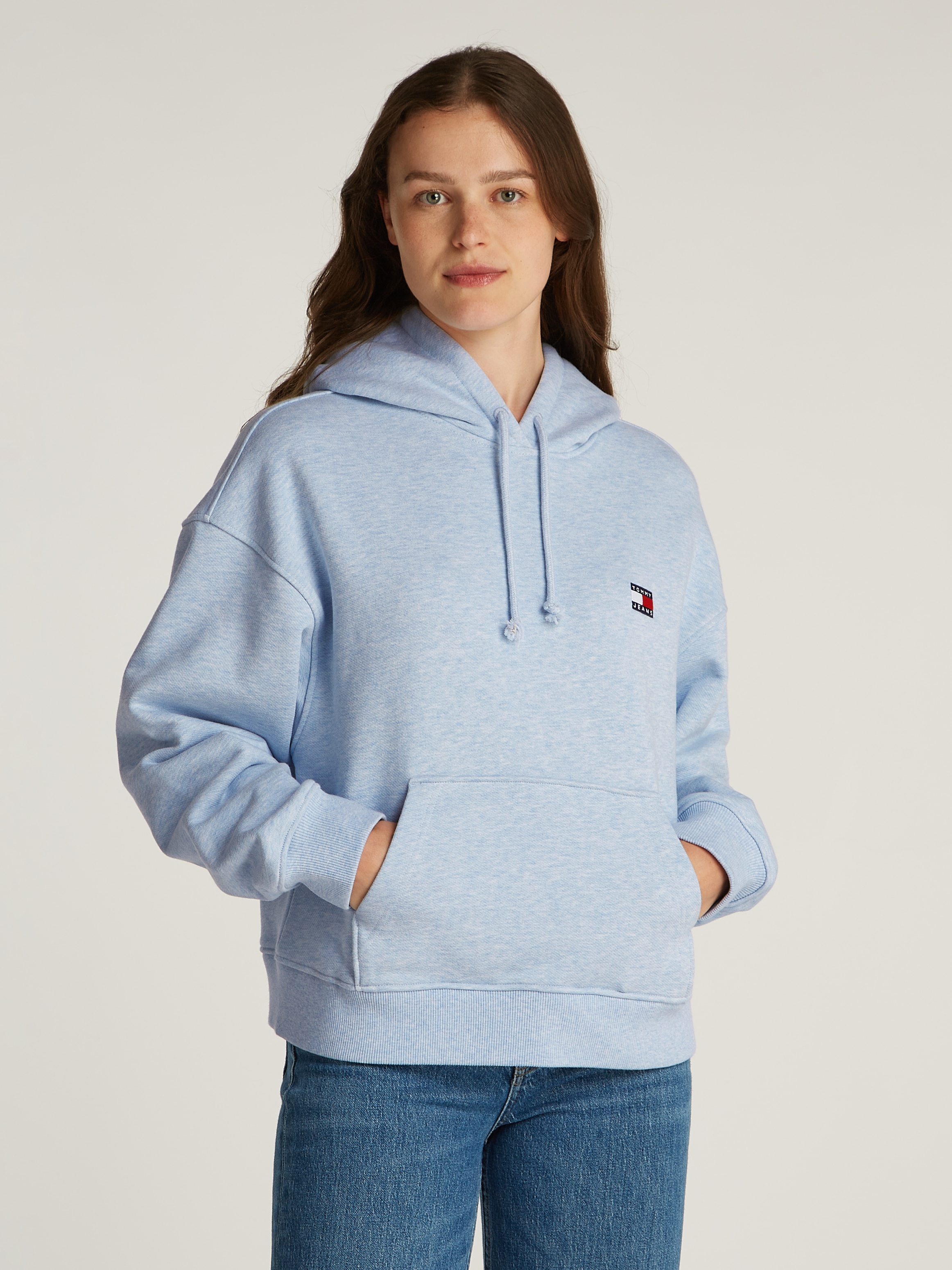 Kapuzensweatshirt »TJW BXY BADGE HOODIE EXT«, mit Logo-Badge