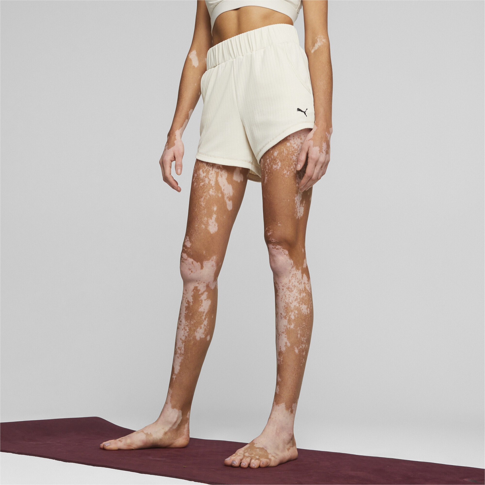PUMA Yogashorts »Studio Unwind Trainingsshorts Damen«