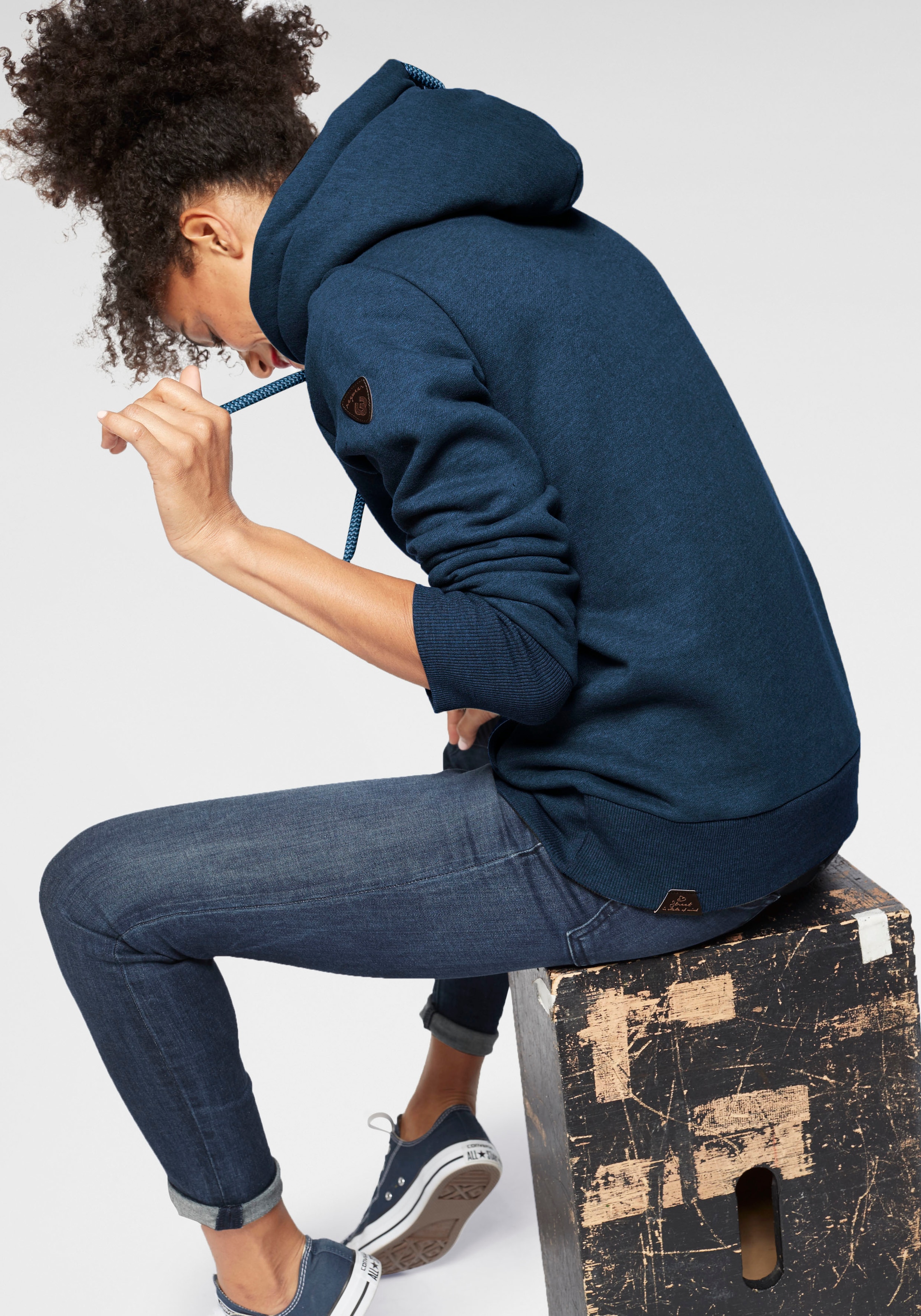 Ragwear Kapuzensweatshirt »GRIPYBUTTON«, Sweater mit rustikalen Kordel-Akzenten