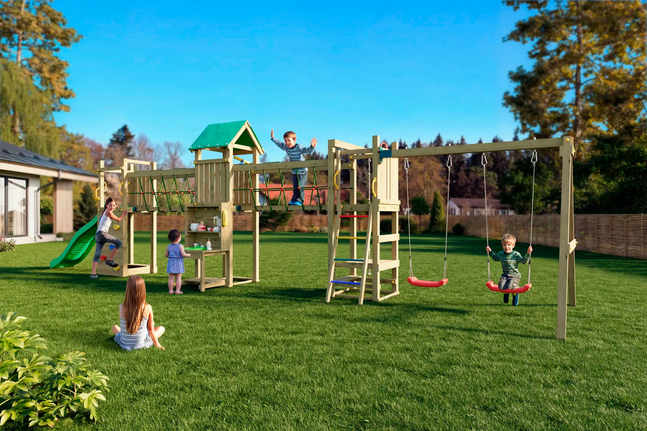FUNGOO Spielturm »Maxi Funny Space Longer, mit Rutsche, Doppelschaukel, Kletterwand«, Picknicktisch; Made in Europe