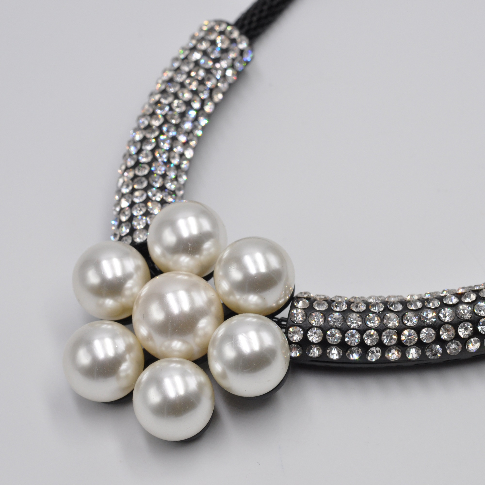 Steuer Kette mit Anhänger »Metall Geschwärzt Glasstein Perle weiß«