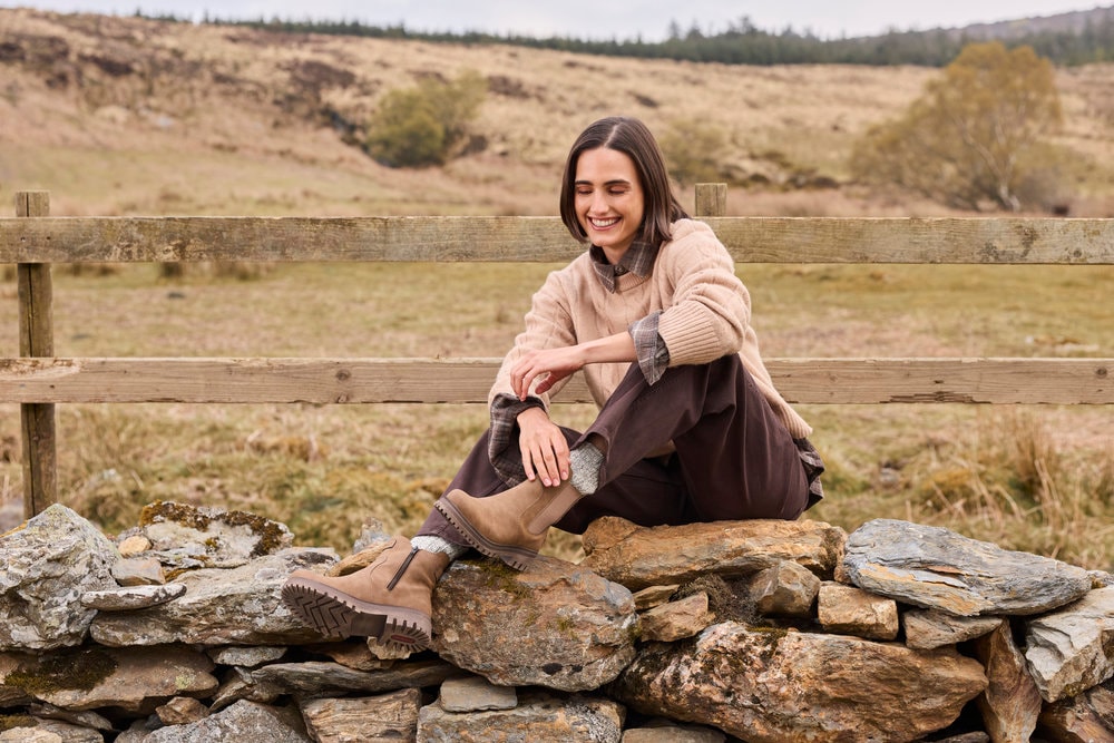 Rieker Chelseaboots  Stiefelette, Klassik-Boots Logo und Ziernaht