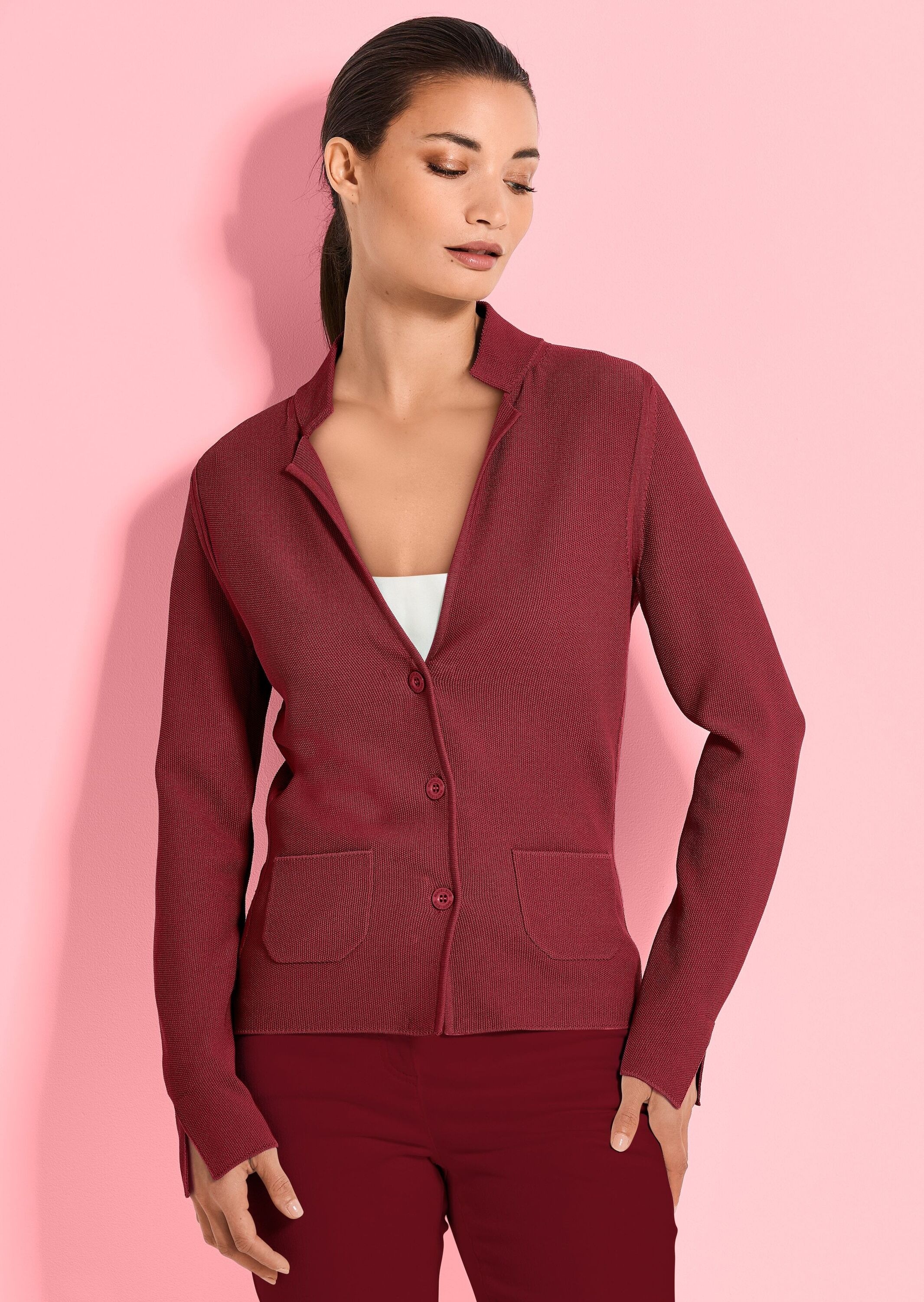 MADELEINE Strickjacke »Strickblazer Schlanker Strickblazer mit langen Ärmeln«