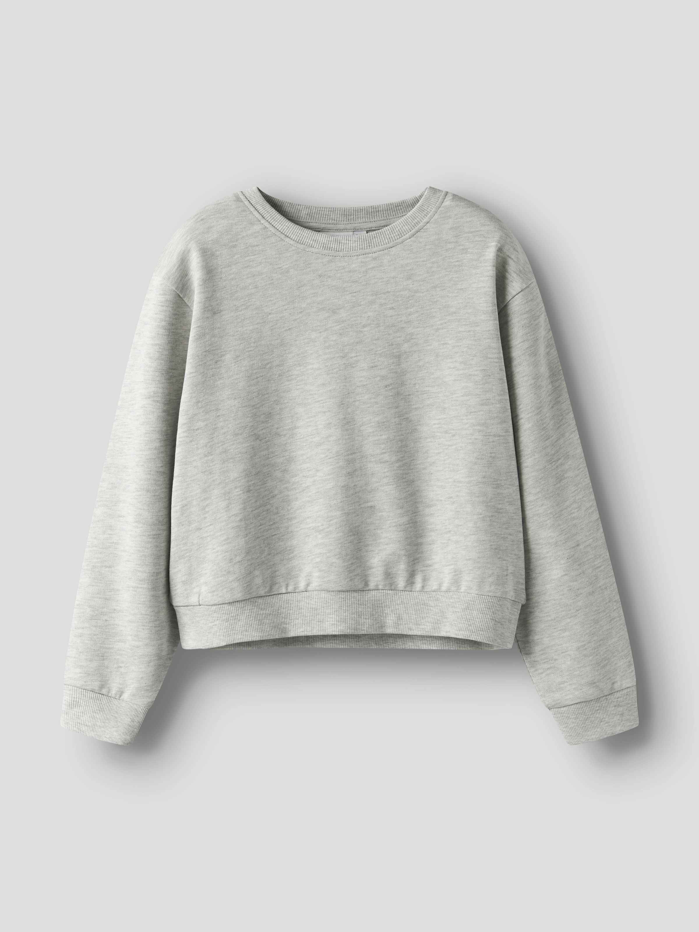 Name It Sweatshirt »NKFMILLE SHORT NREG LS SWE O-NECK NOOS«
