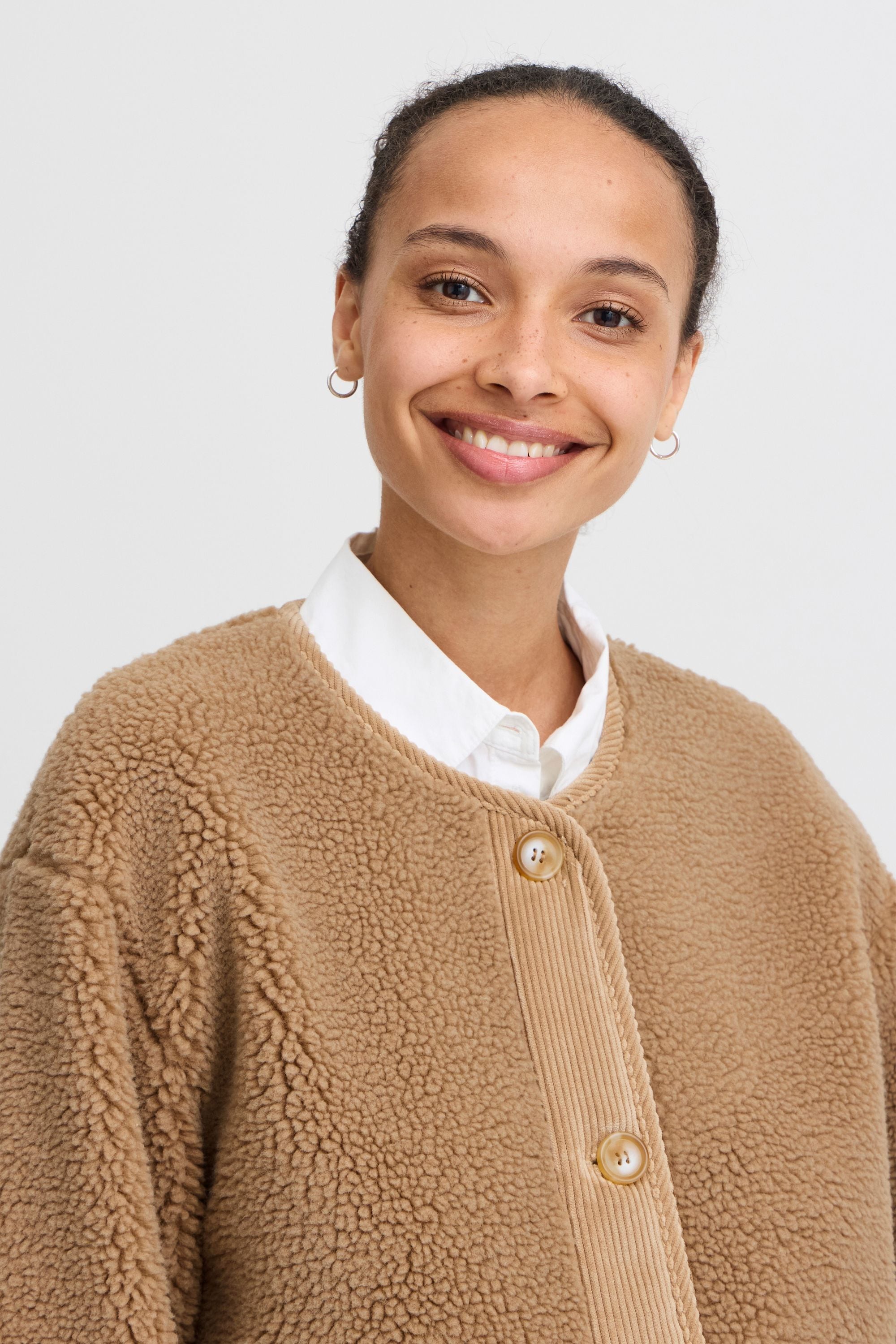 b.young Plüschjacke »Plüschjacke BYCOTTY JACKET -«