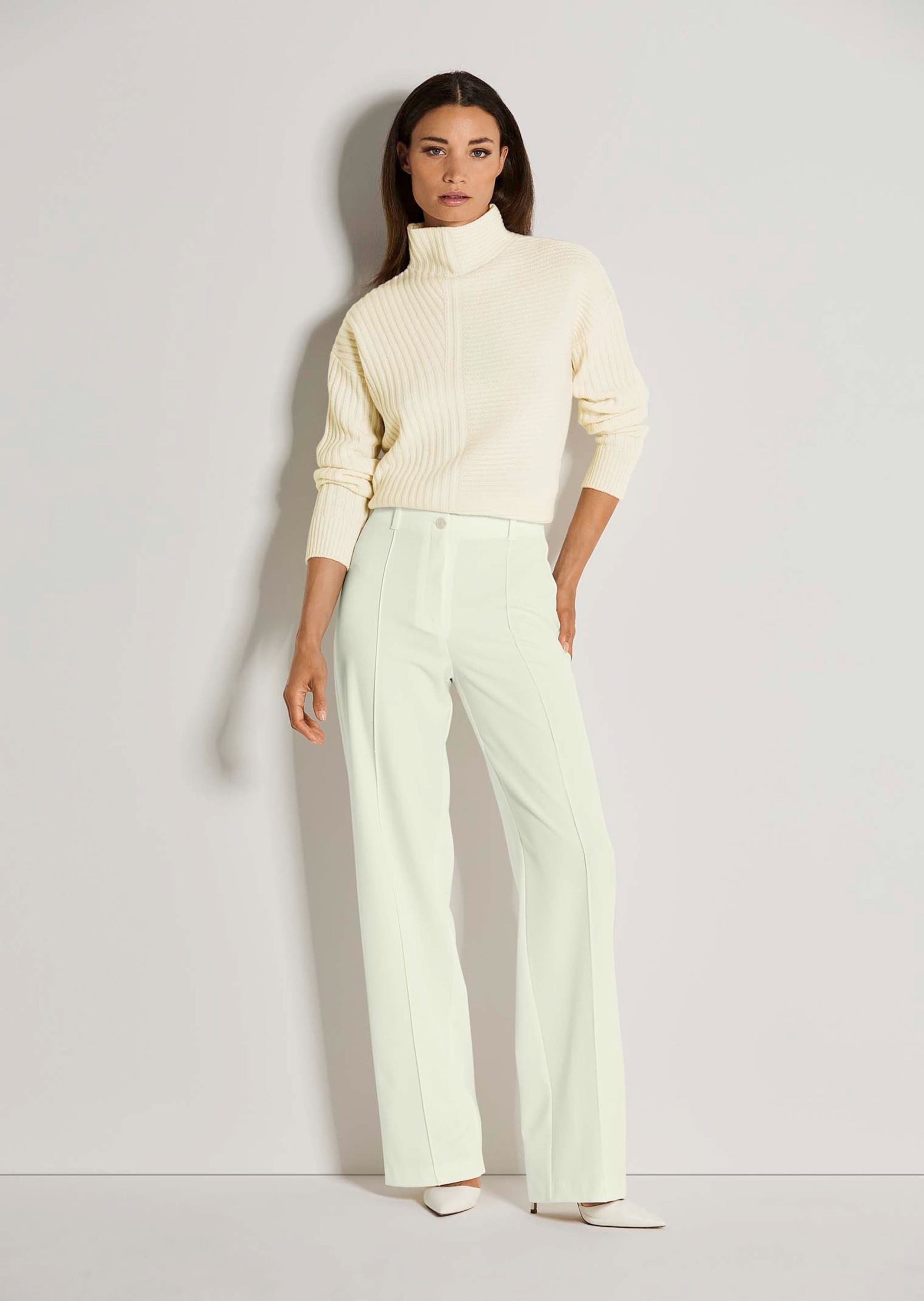 MADELEINE Stoffhose "Chinohose Elegante Bügelfaltenhose mit weitem Bein" günstig online kaufen