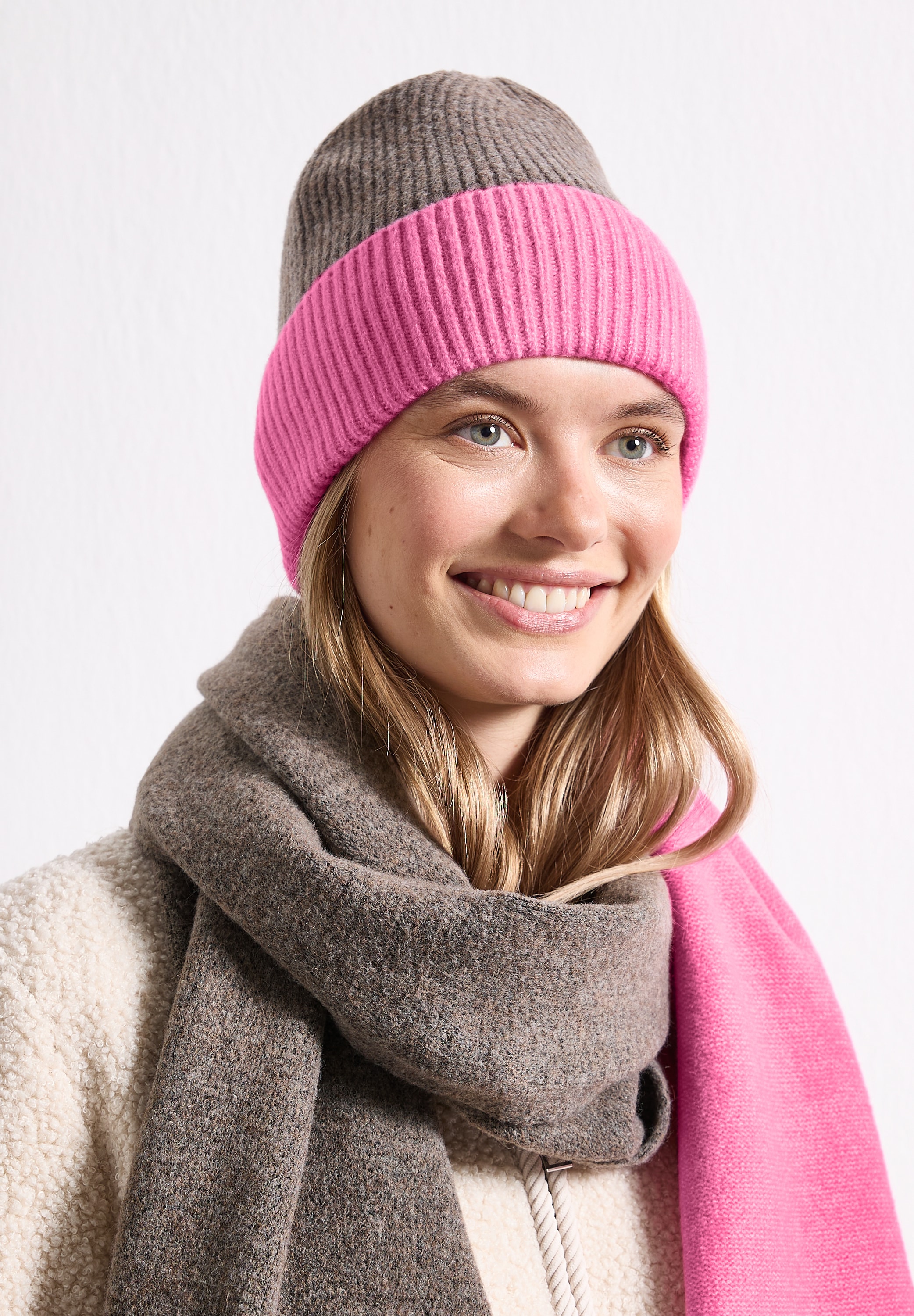 STREET ONE Strickmütze Color Blocking Style