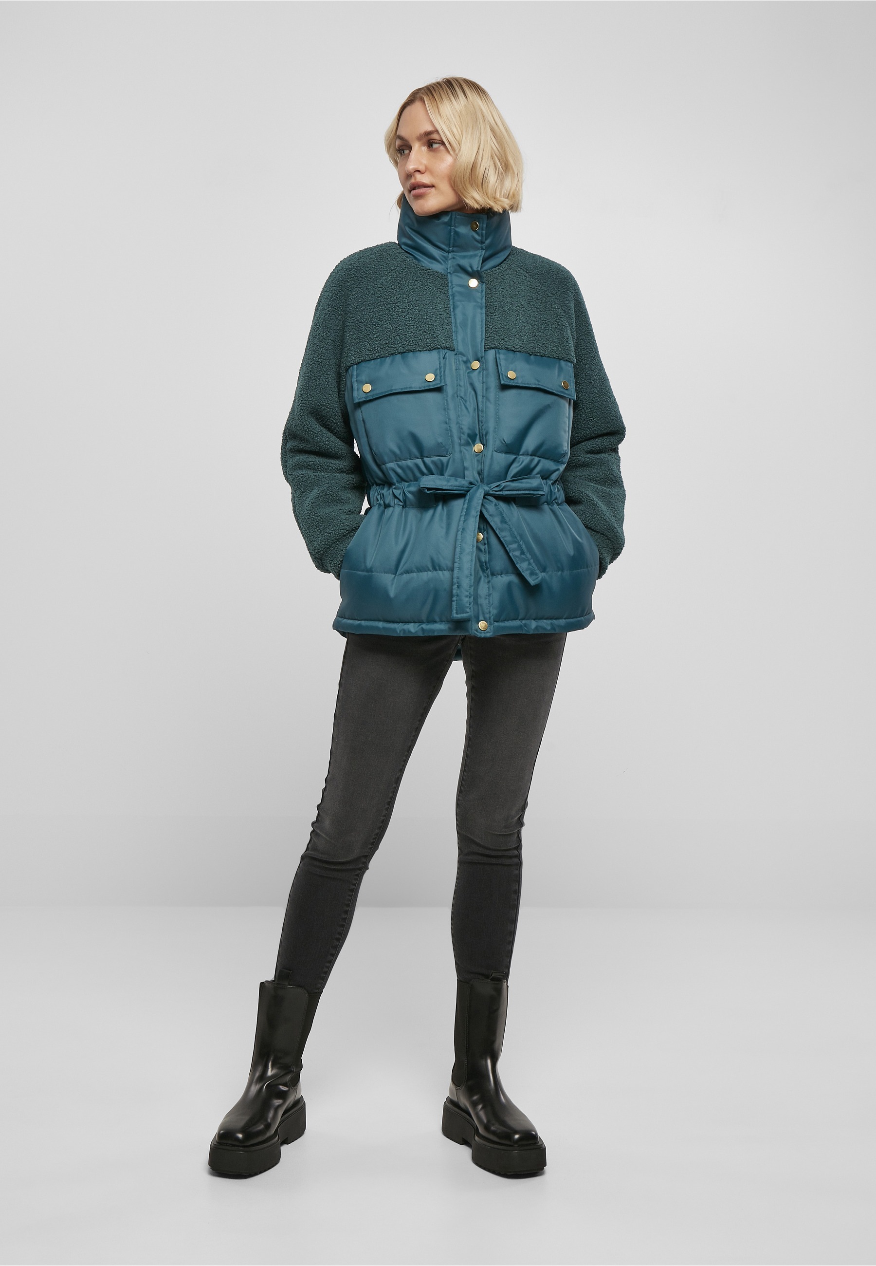 URBAN CLASSICS Winterjacke »Urban Classics Damen Ladies Sherpa Mix Puffer Jacket« 1 Stk. tlg. ohne Kapuze