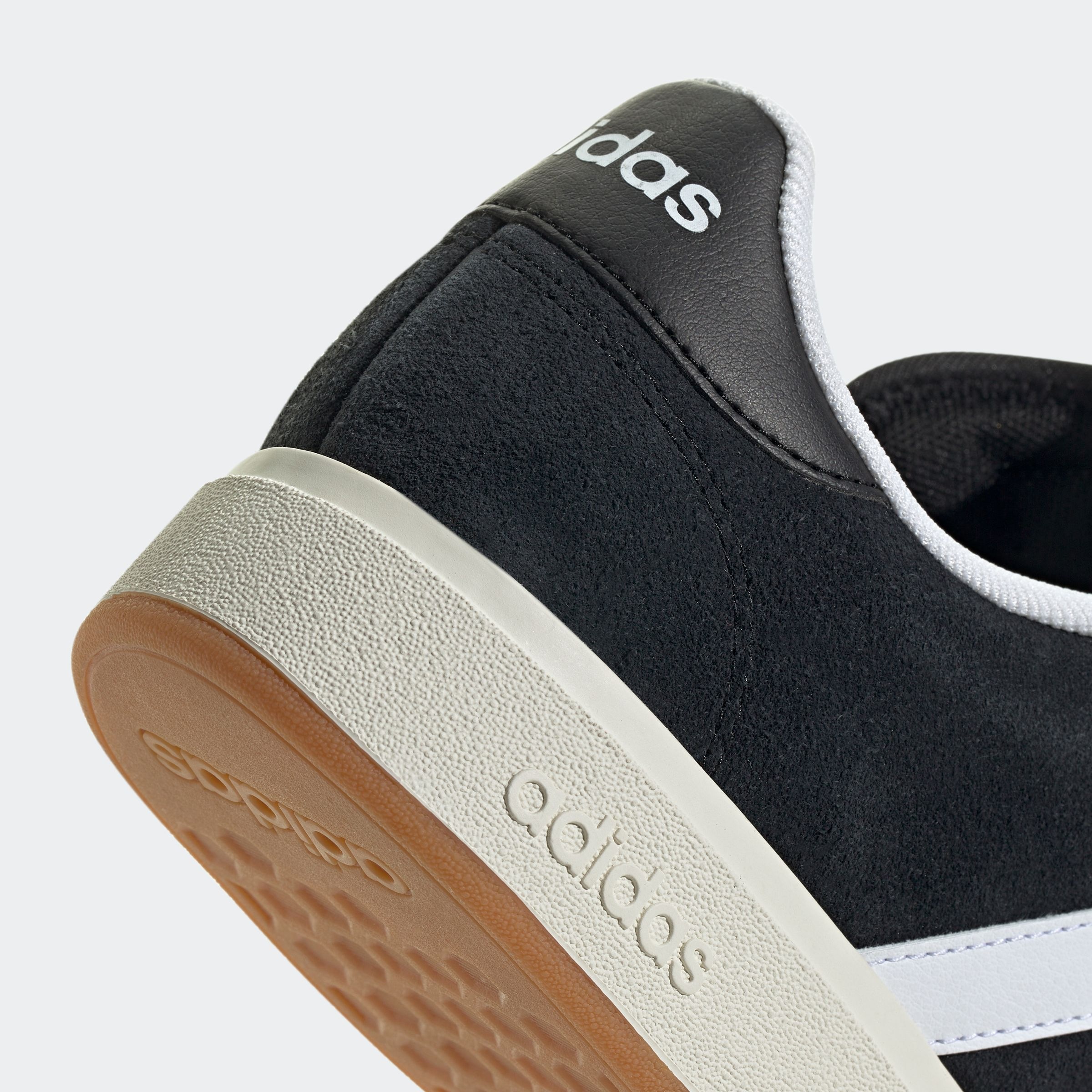 adidas Sportswear Sneaker »GRAND COURT BASE 00S«, Design auf den Spuren des adidas Campus 00