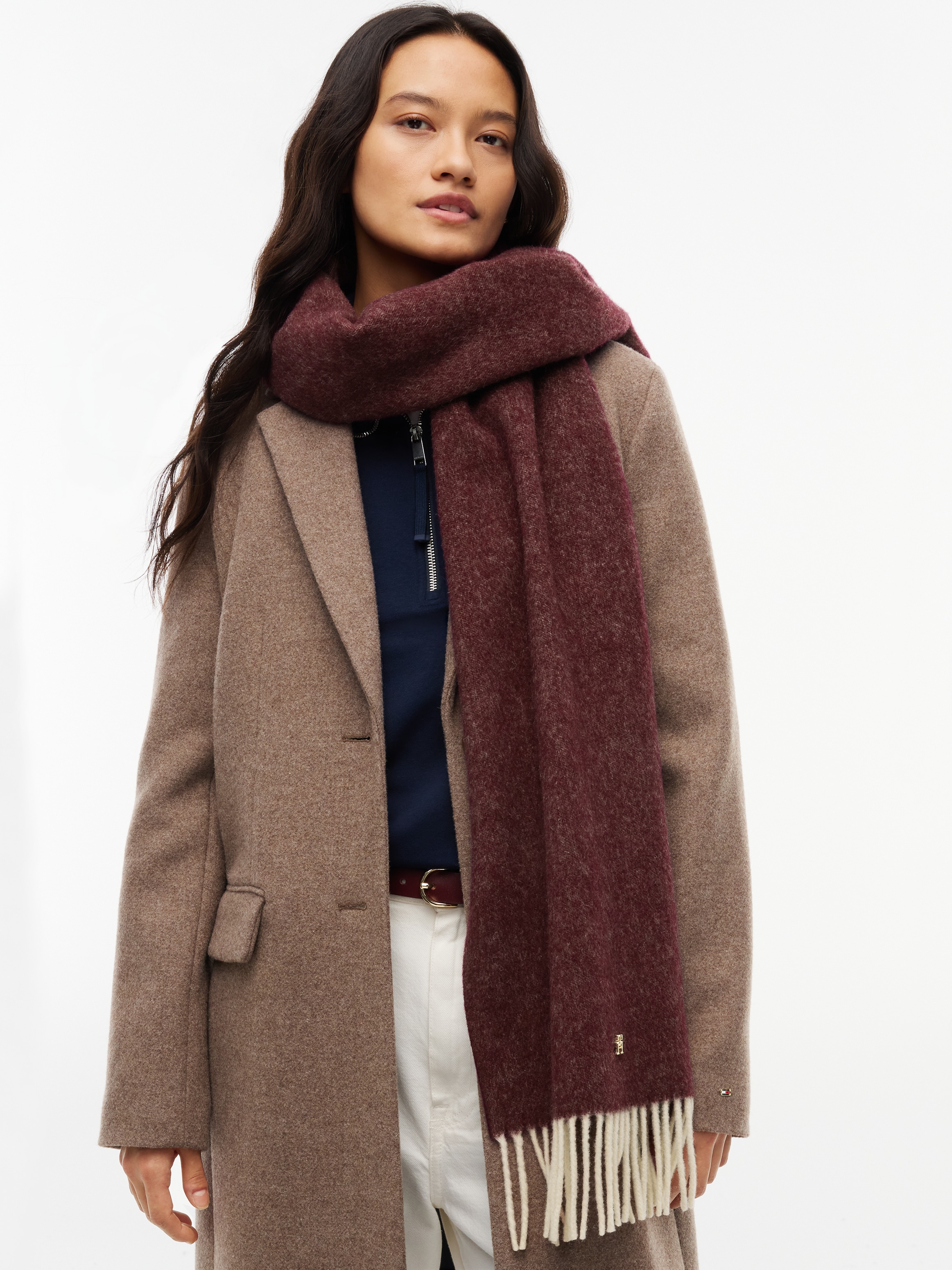 Tommy Hilfiger "TH ELEVATED CHIC WOVEN" aus reiner Wolle, mit Fransen