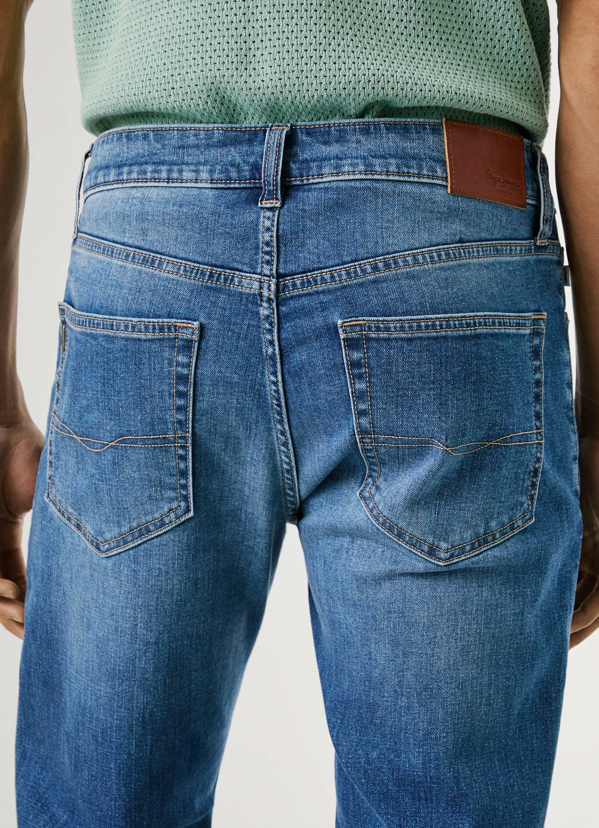 Pepe Jeans Tapered-fit-Jeans »TAPERED JEANS STANLEY«, Ziernähte an den Gesäßtaschen