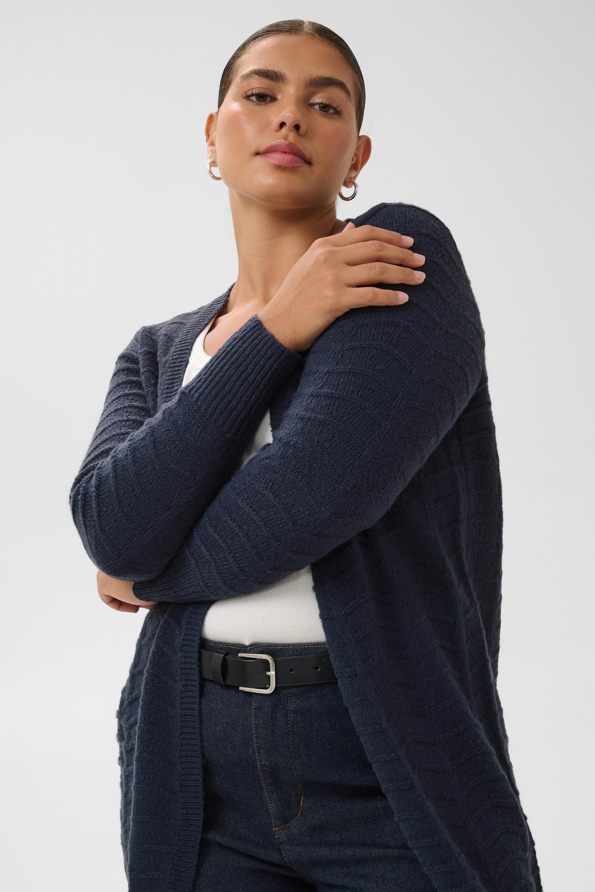 KAFFE Curve Strickjacke »KAFFE Curve Strickjacke KCemana«