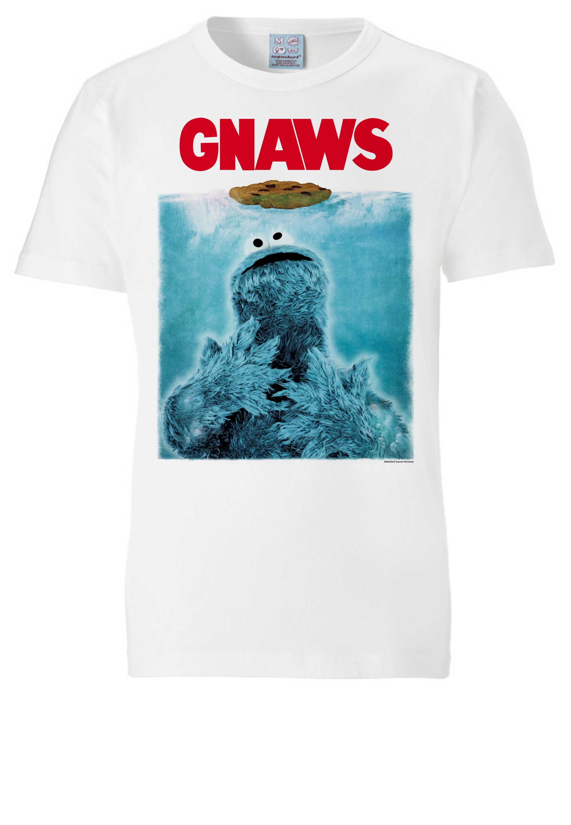 LOGOSHIRT T-Shirt »Sesamstraße Krümelmonster – GNAWS«, mit coolem Print