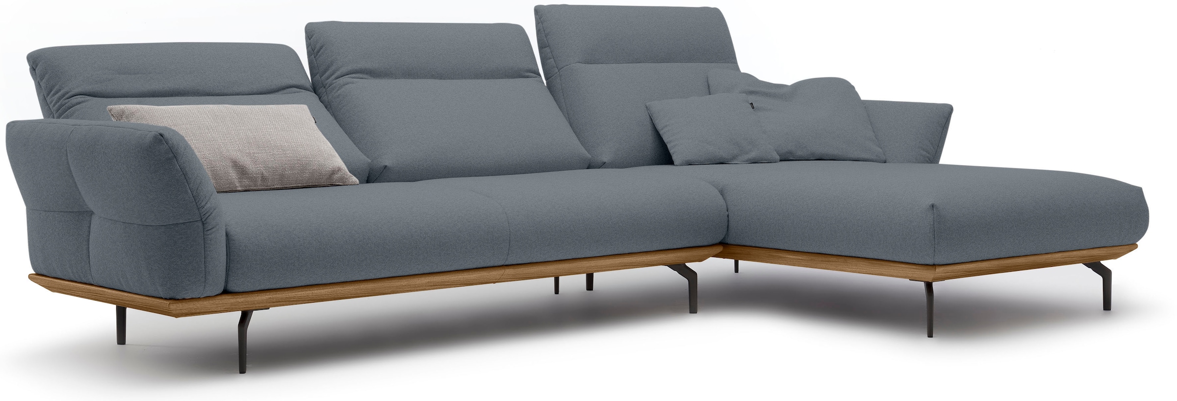 Creation BY ROLF BENZ Ecksofa »CR.460«, Sockel in Nussbaum, Winkelfüße in Umbragrau, Breite 318 cm