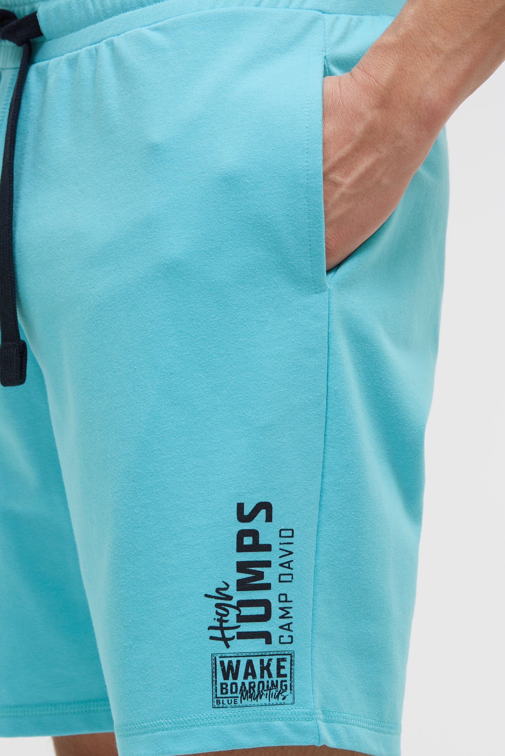 CAMP DAVID Sweatshorts  mit Elastikbund & seitlichen Taschen