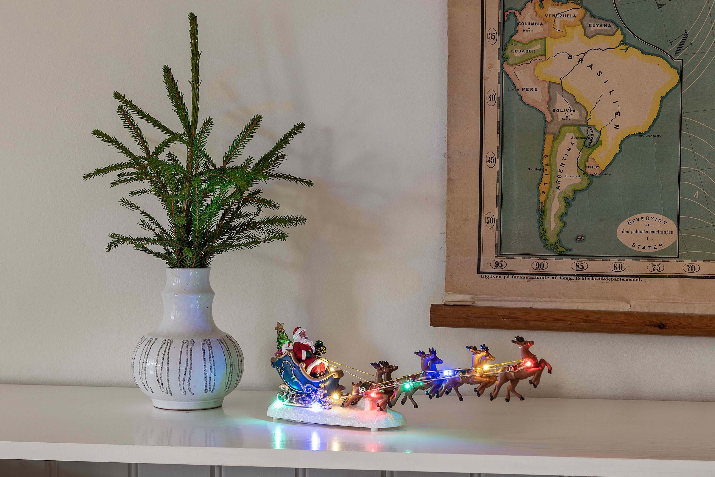KONSTSMIDE LED | cm ca. kaufen 14 mit Dekofigur BAUR Rentieren, Schlitten Höhe »Weihnachtsmann Weihnachtsdeko«, im
