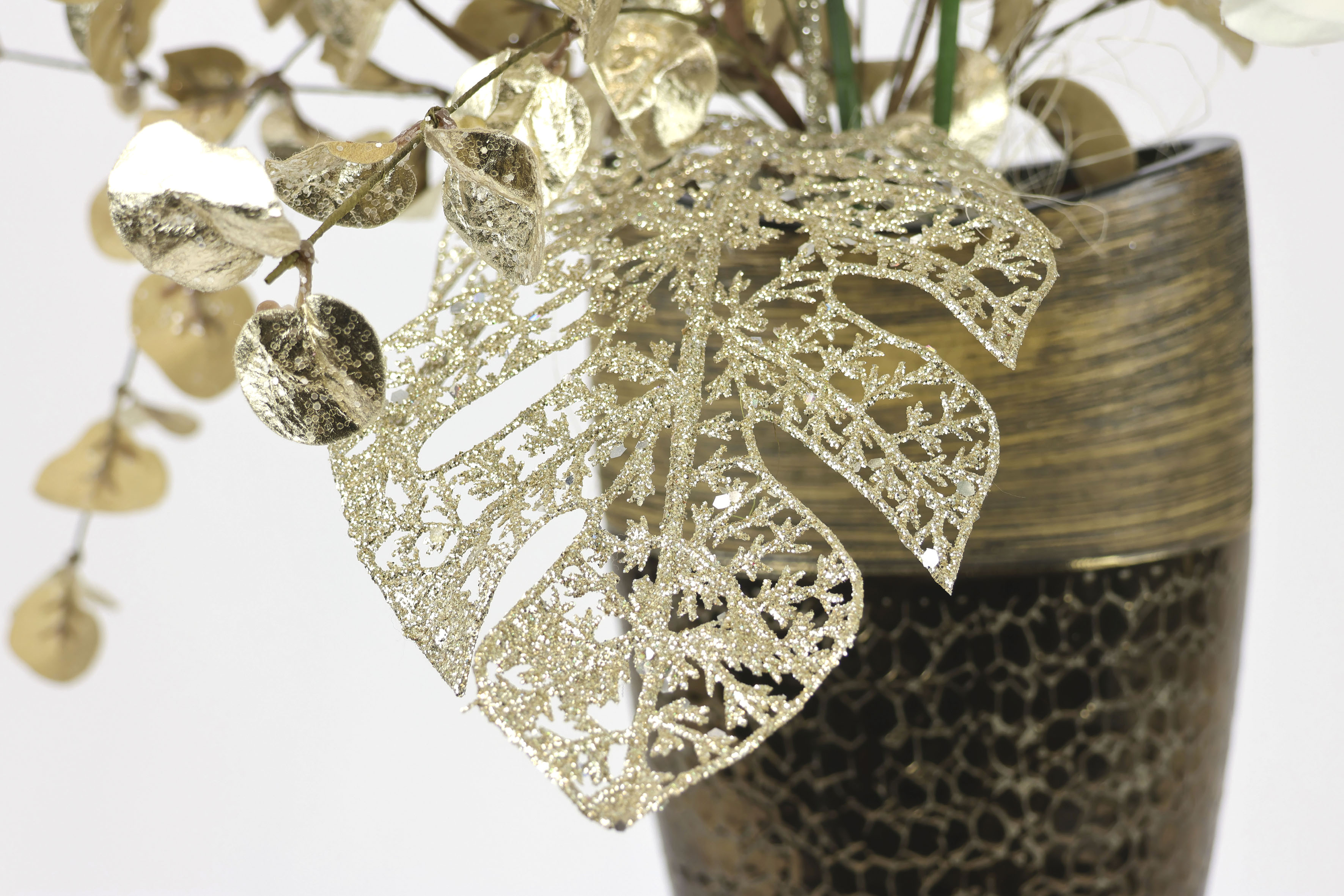 I.GE.A. Winterliche Kunstpflanze „Gesteck mit Orchidee in Keramikvase, festliche Weihnachtdeko,“ weiß Rabatt: 13 %