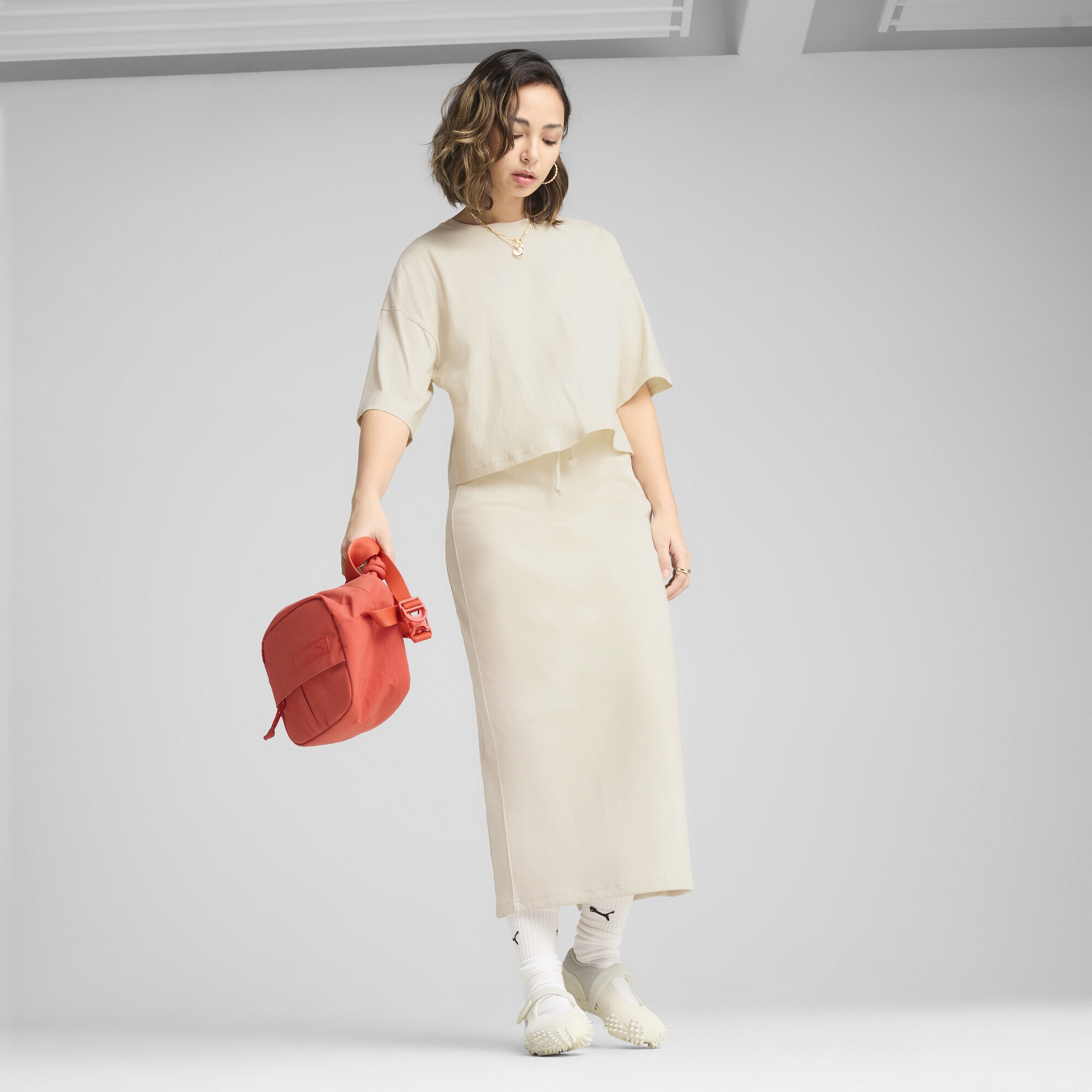 PUMA T-Shirt »WARDROBE ESS Kurzes Oversized-T-Shirt Damen«