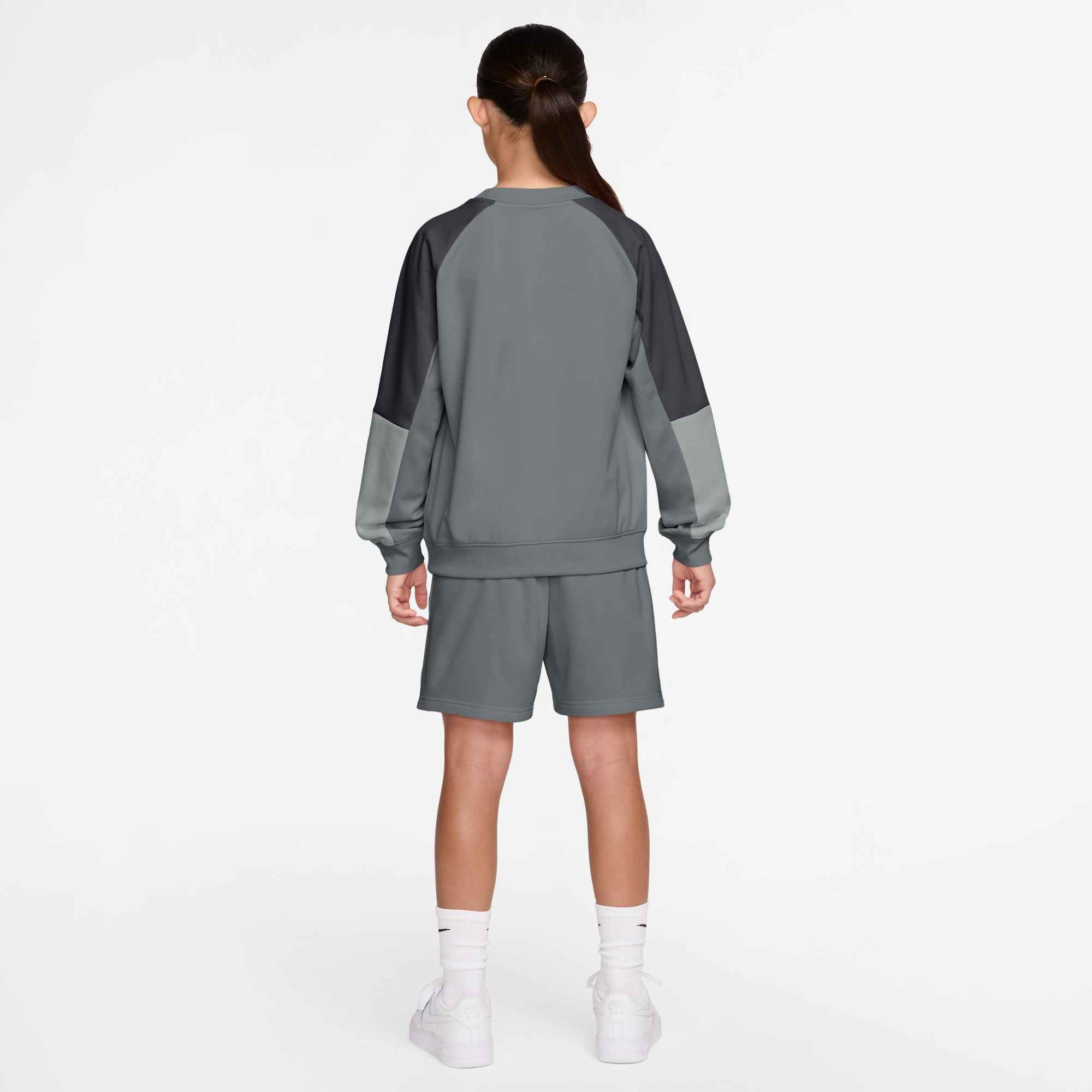 Nike Sportswear Trainingsanzug »K NSW SHORTS TRACKSUIT CREW« 2 mit Taschen oben und unten, zweiteiliges Set, schweißableitend