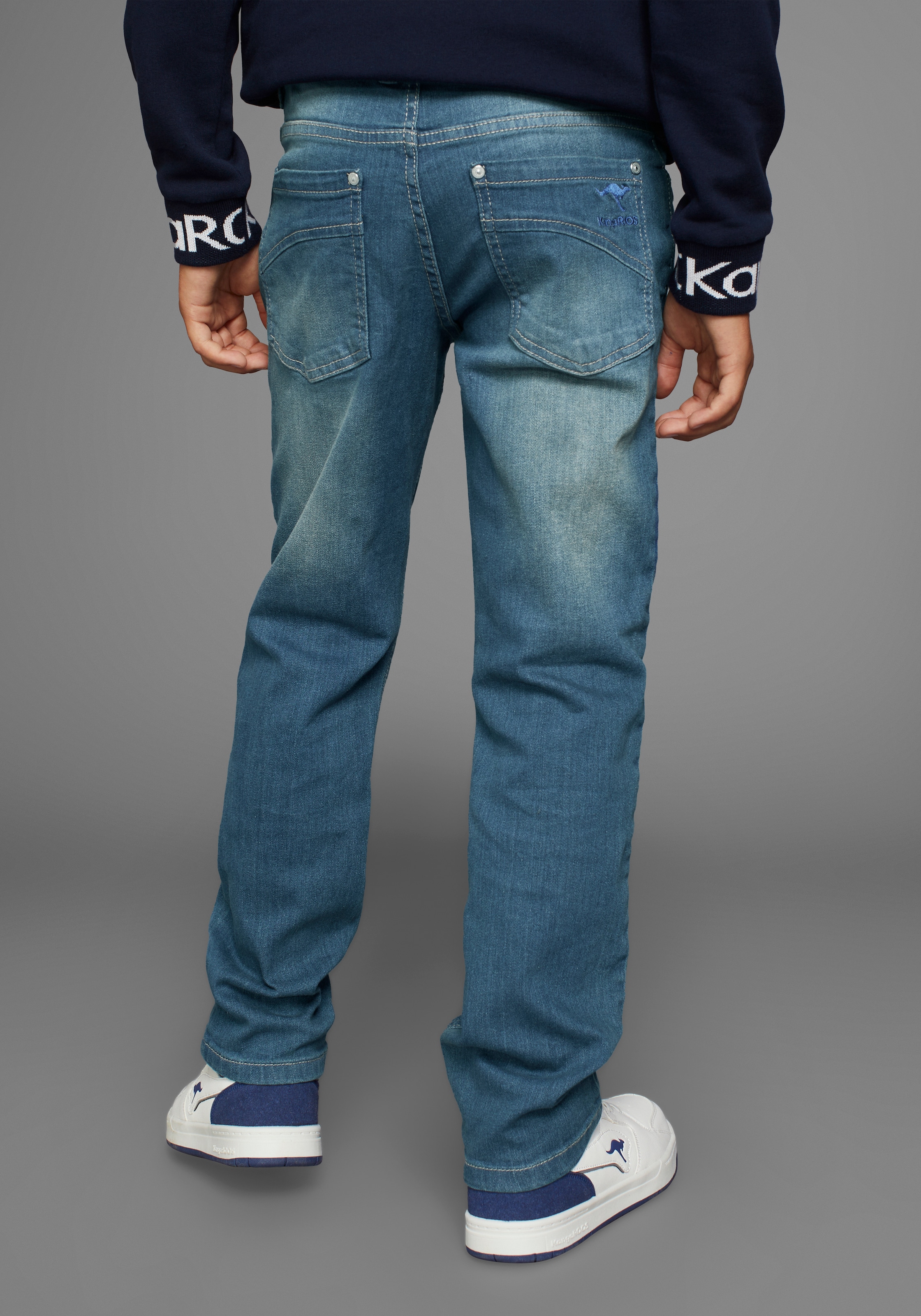 KangaROOS Stretch-Jeans », regular fit mit geradem Beinverlauf«, bequeme Passform, gerades Bein, niedrige Leibhöhe