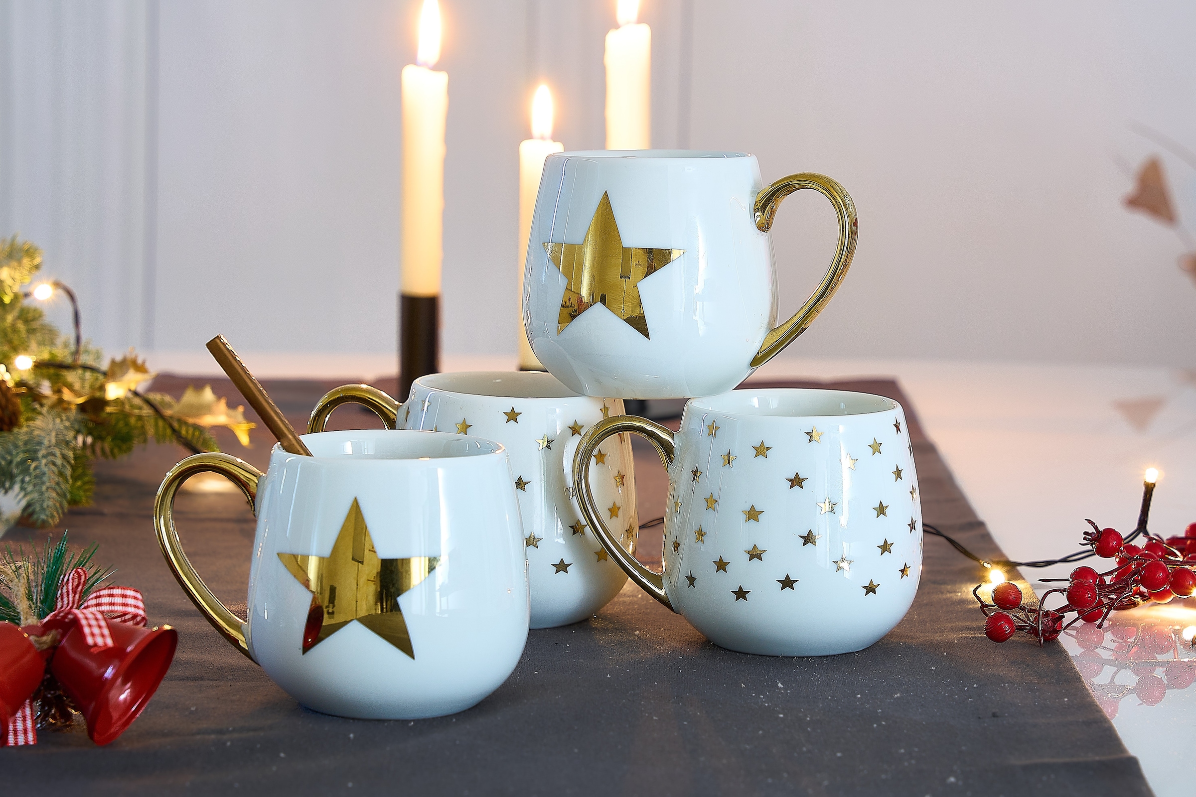 Retsch Arzberg Becher »GOLD STAR«, (Set, 4 tlg., 4 Trink-/Henkelbecher ca. 370ml für Kaffee, Tee, Kakao, Glühwein etc.), zwei verschiedenen goldenen Sterndekoren im Set sortiert, 4-teilig