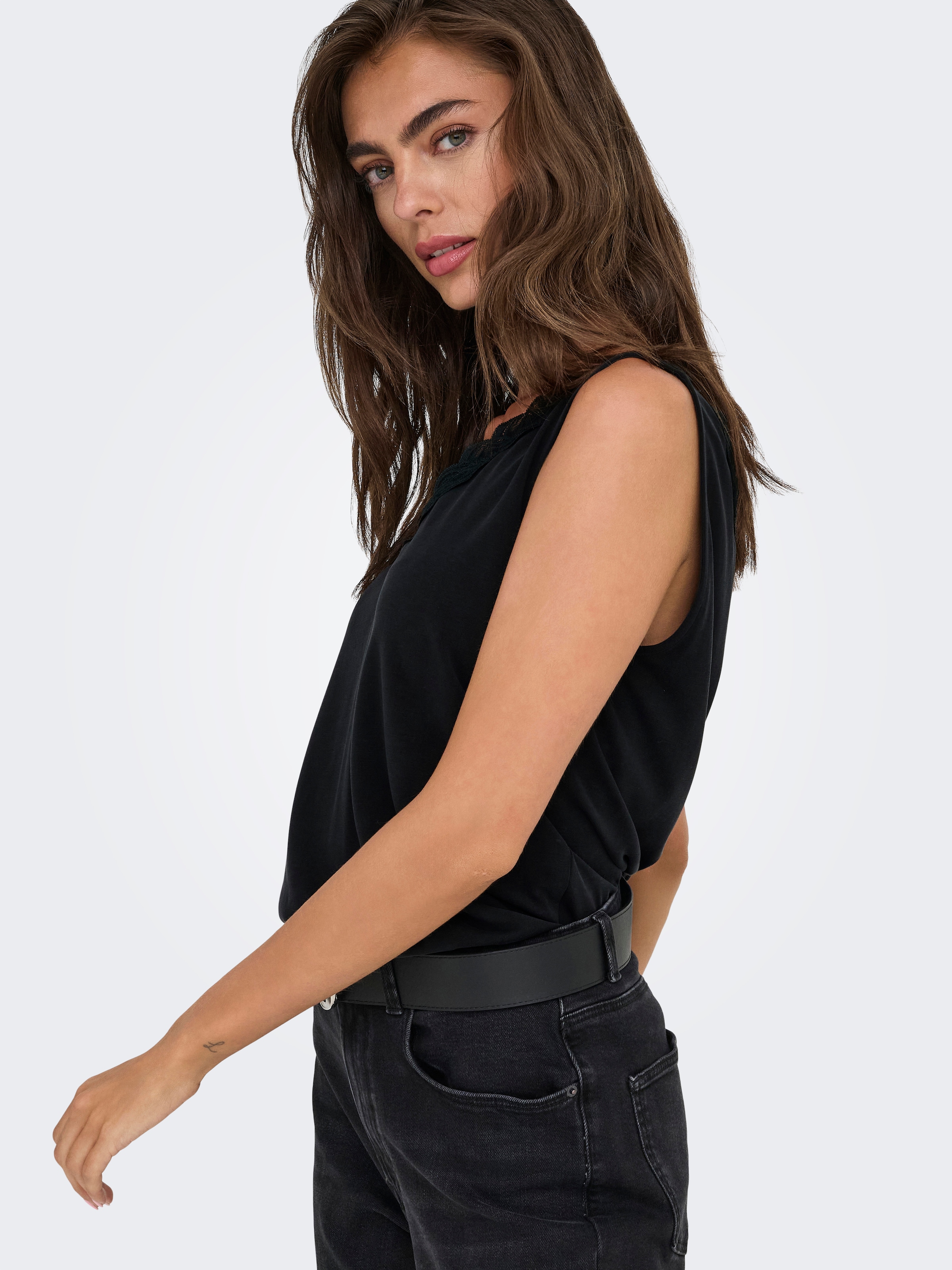 ONLY Spitzentop »ONLFREE LIFE S/L V-NECK LACE MIX TOP JRS«