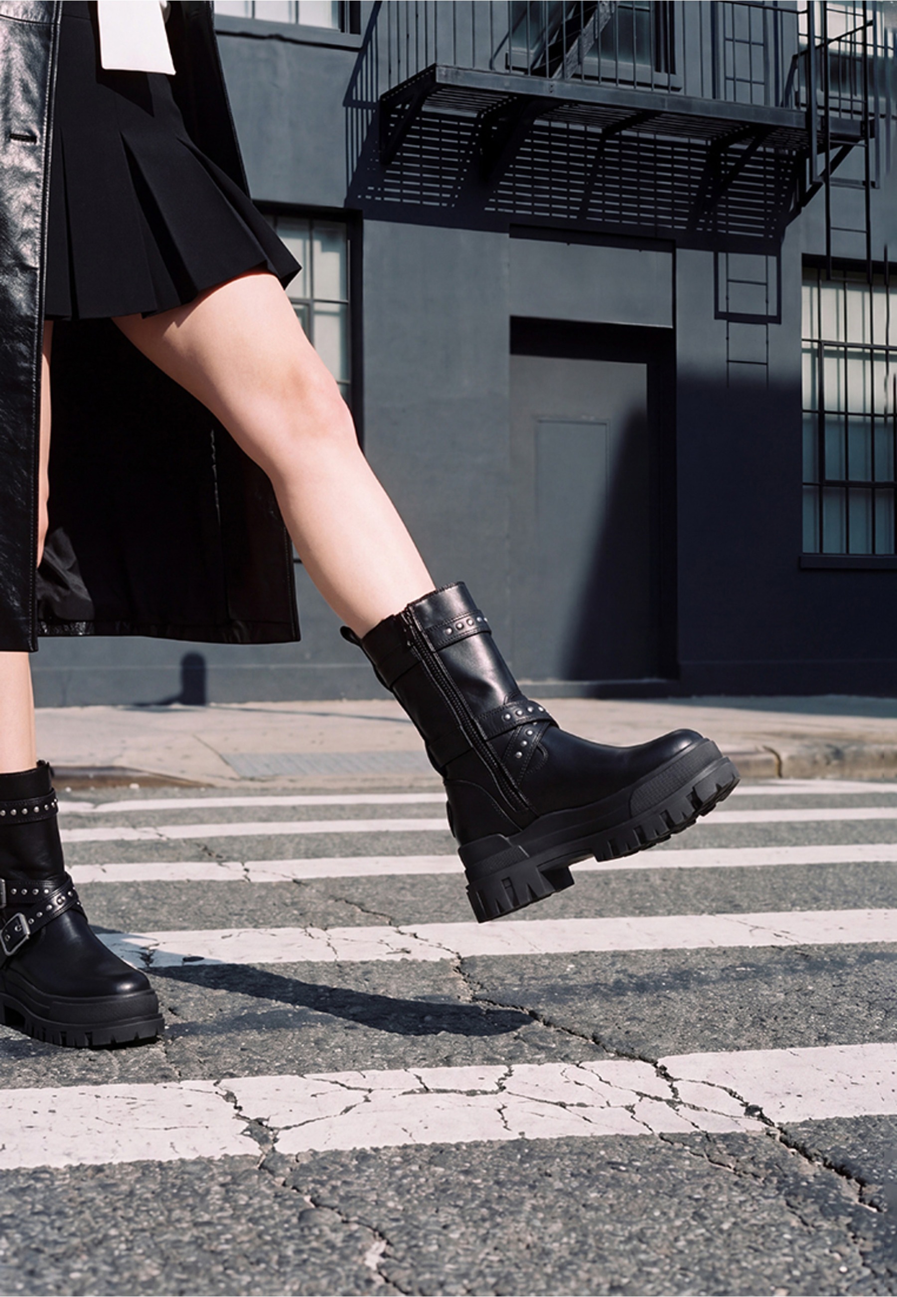 Buffalo Stiefelette »Buffalo ASPHA ZIP BIKER«