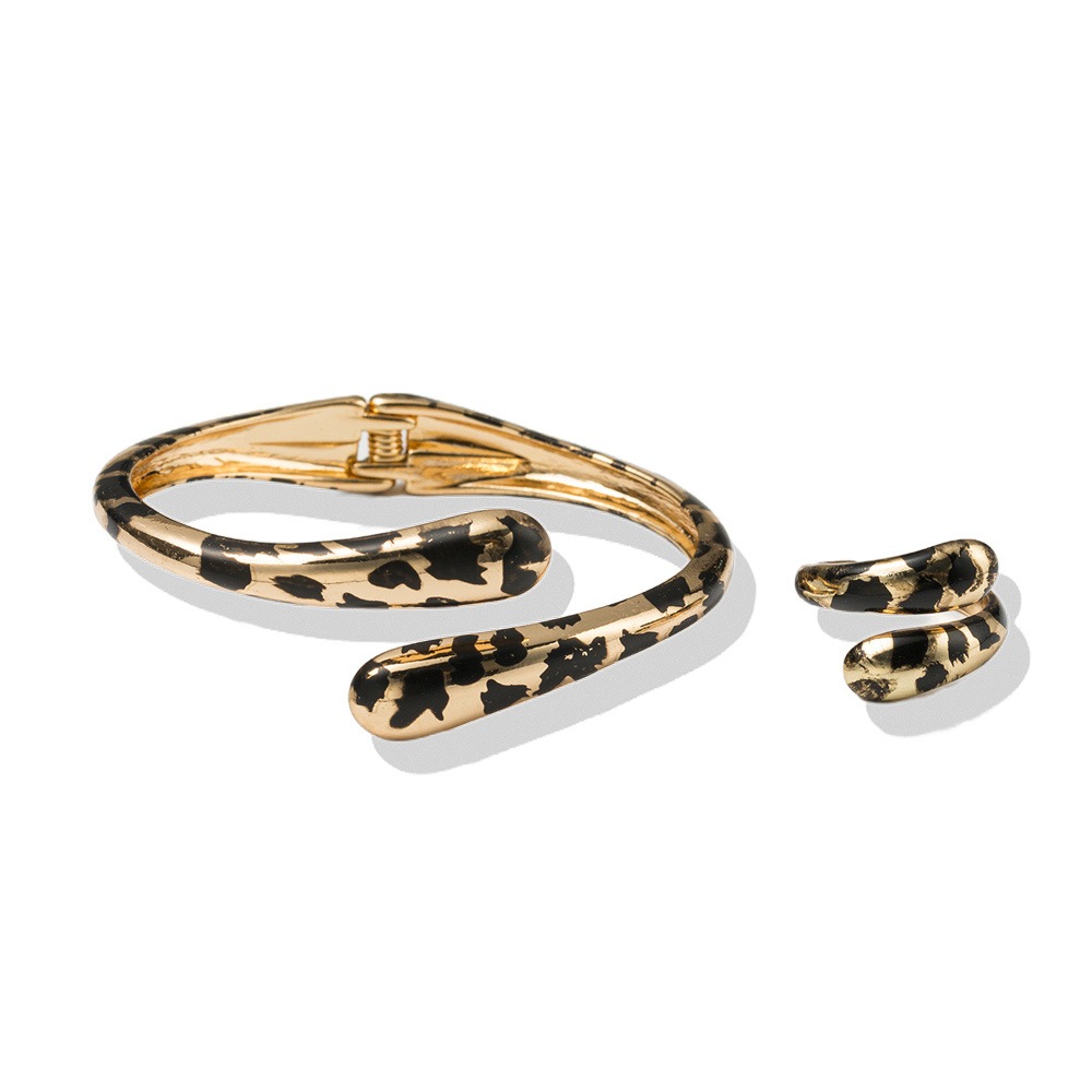 Firetti Schmuckset »Multipack Schmuck Geschenk Kupfer Ring Armreif Animalprint« (Set, 2 tlg. tlg.)  Made in Germandy