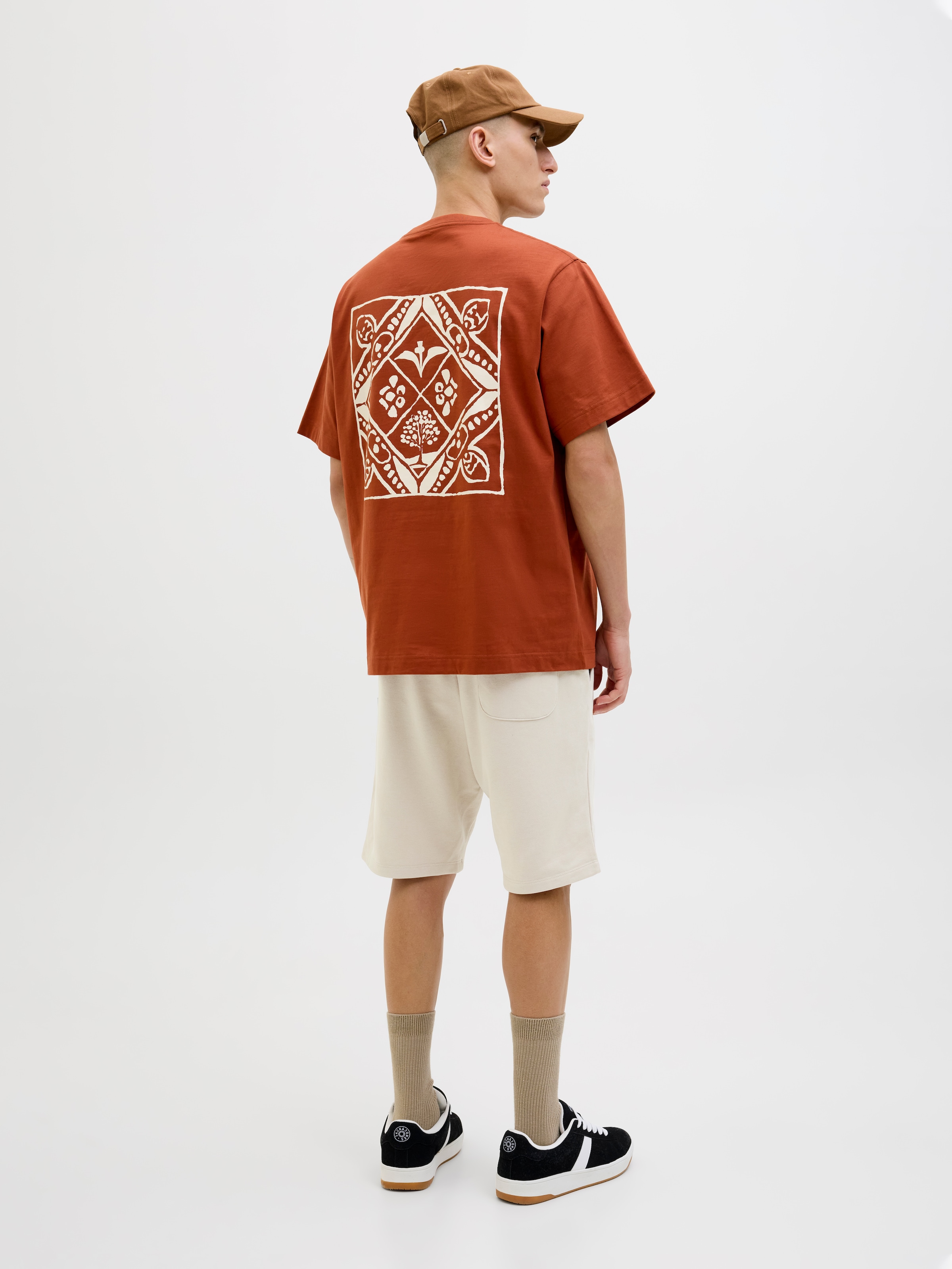 Jack & Jones Shorts »JPSTGORDON BRADLEY SWEAT SHORTS MID«, mit elastischem Bund