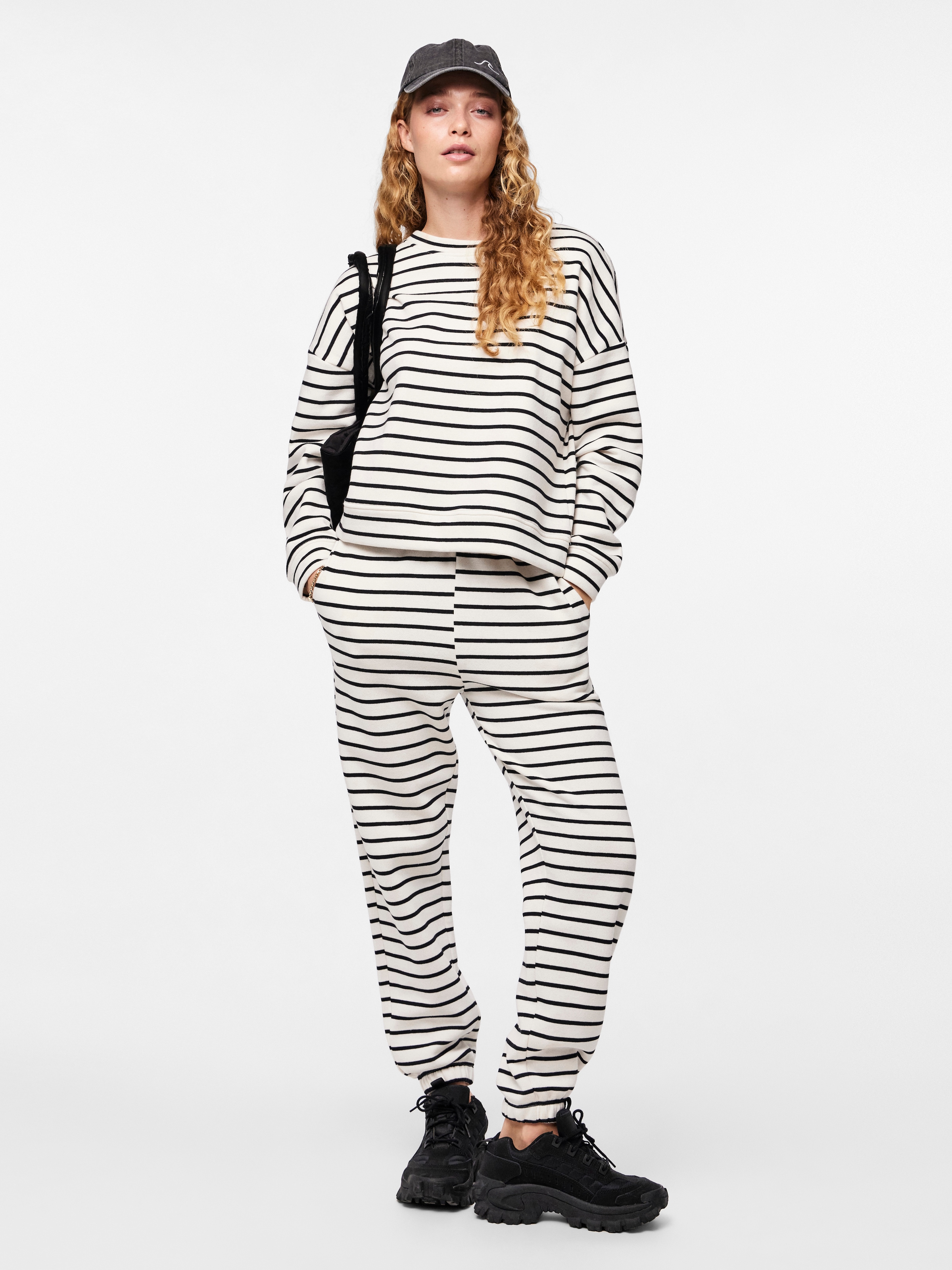 pieces Sweatshirt »PCCHILLI LS SWEAT STRIPES NOOS BC«