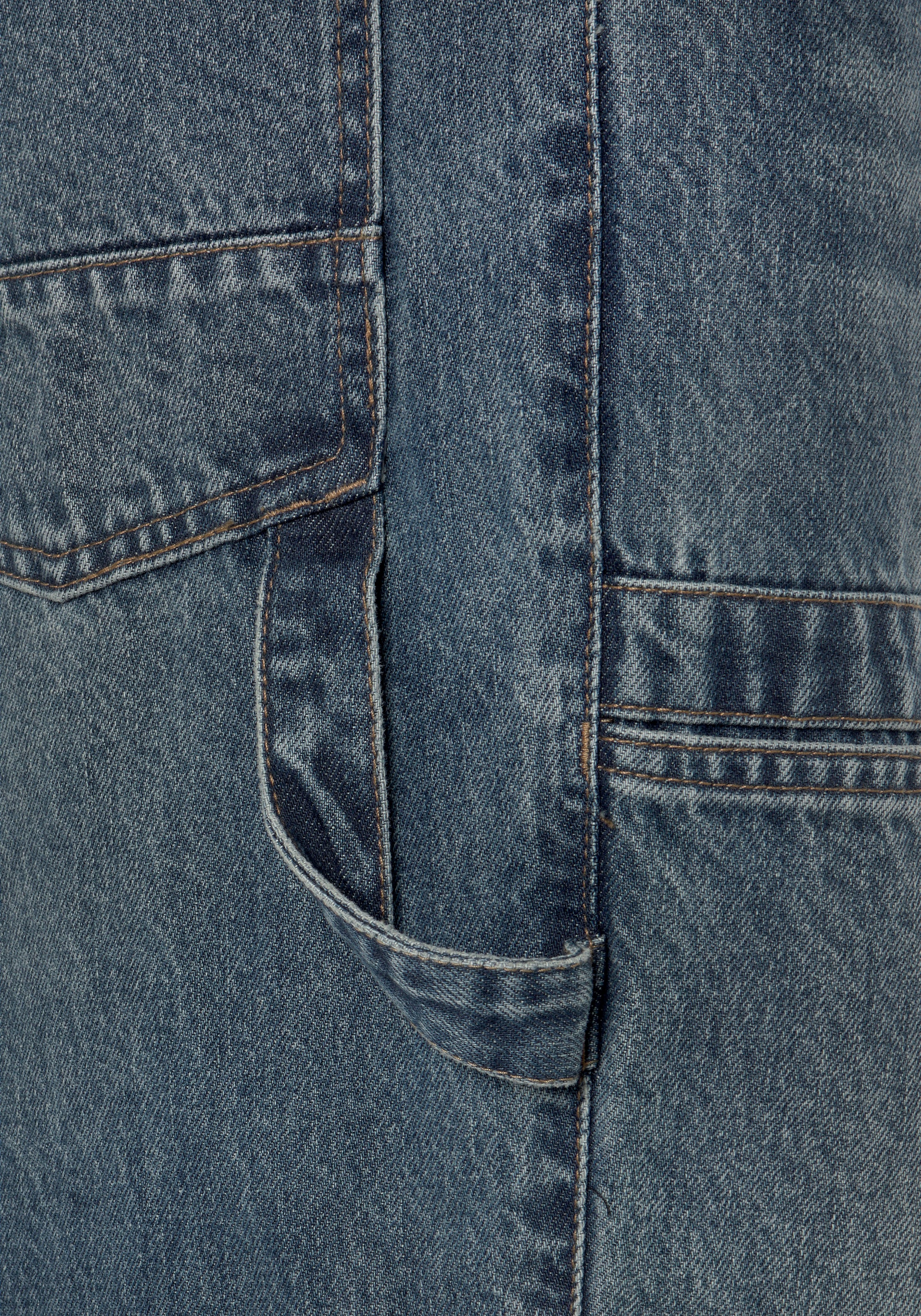 6 100% Bund, BAUR Jeansstoff, Raten fit), praktischen mit mit | Northern Arbeitshose comfort Jeans«, robuster »Cargo dehnbarem auf Country Taschen Baumwolle, (aus