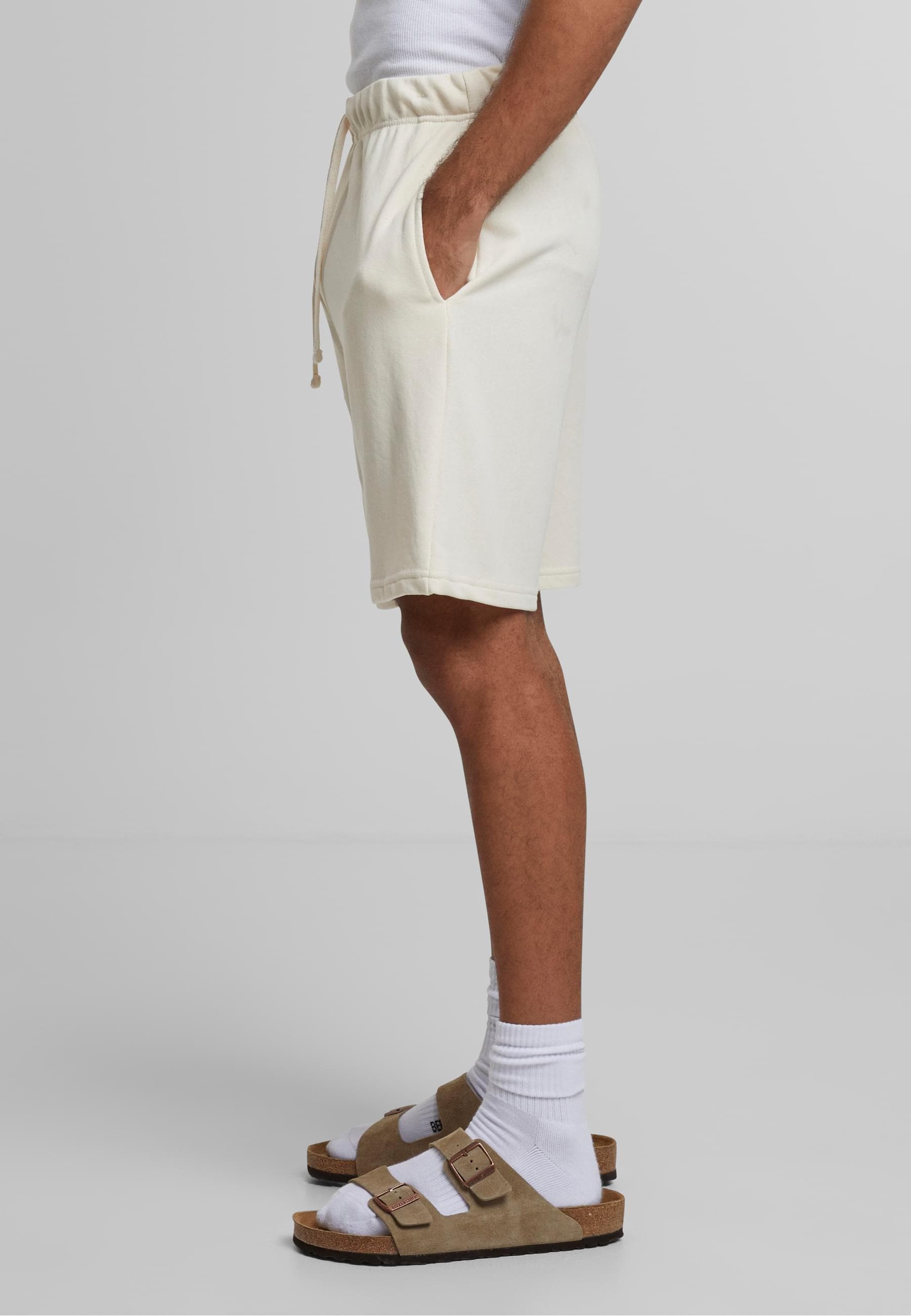URBAN CLASSICS Shorts »Urban Classics Light Terry Shorts«, (1 tlg.)