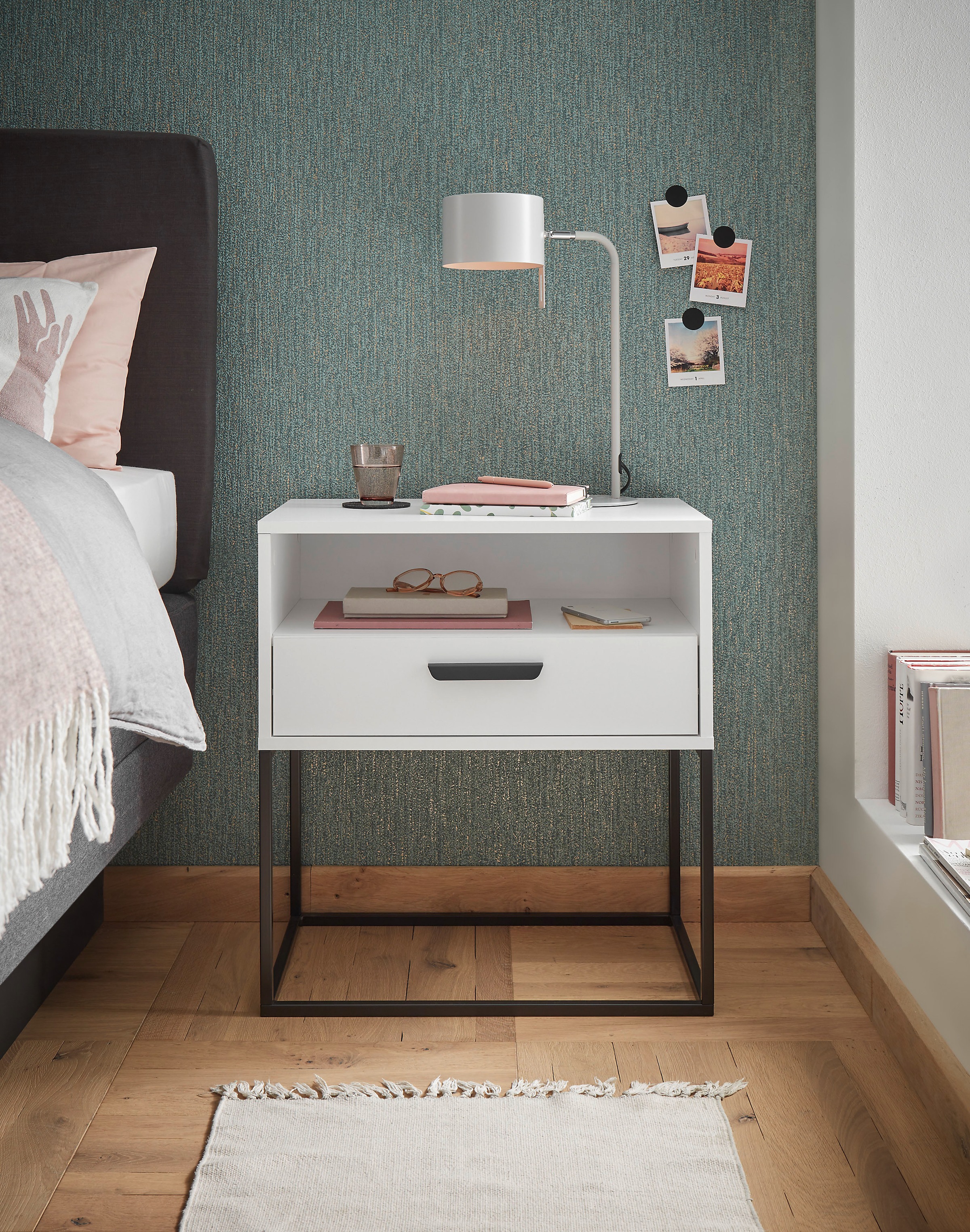 Schlafkontor Nachtkommode "Cudro Nachttisch auf Fußgestell" mit einem offen günstig online kaufen