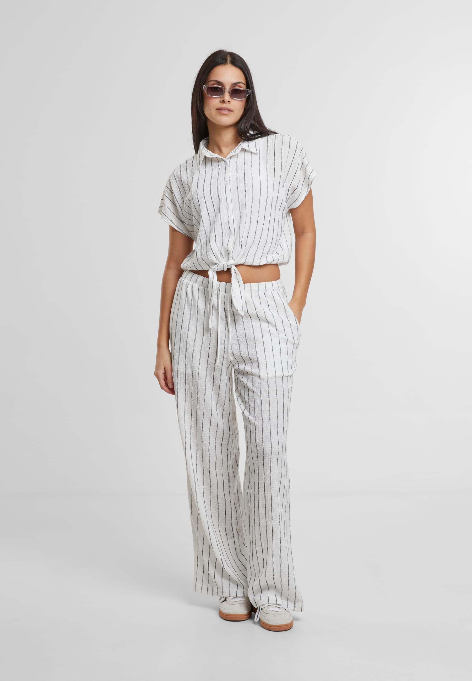 URBAN CLASSICS Klassische Bluse »Urban Classics Ladies Structured Striped Tied Blouse«