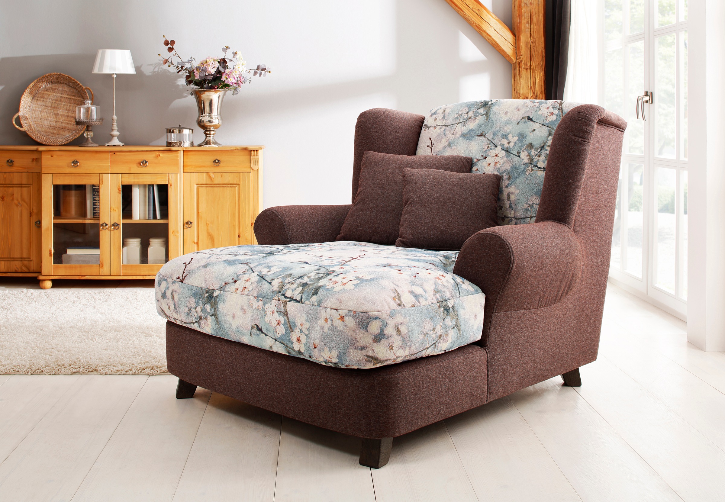 Home affaire XXL-Sessel Oase II, Mega-Sessel XXL incl. Zierkissen, Love-Seat - tolle Kombination aus Uni-Stoff mit Blumenmuster