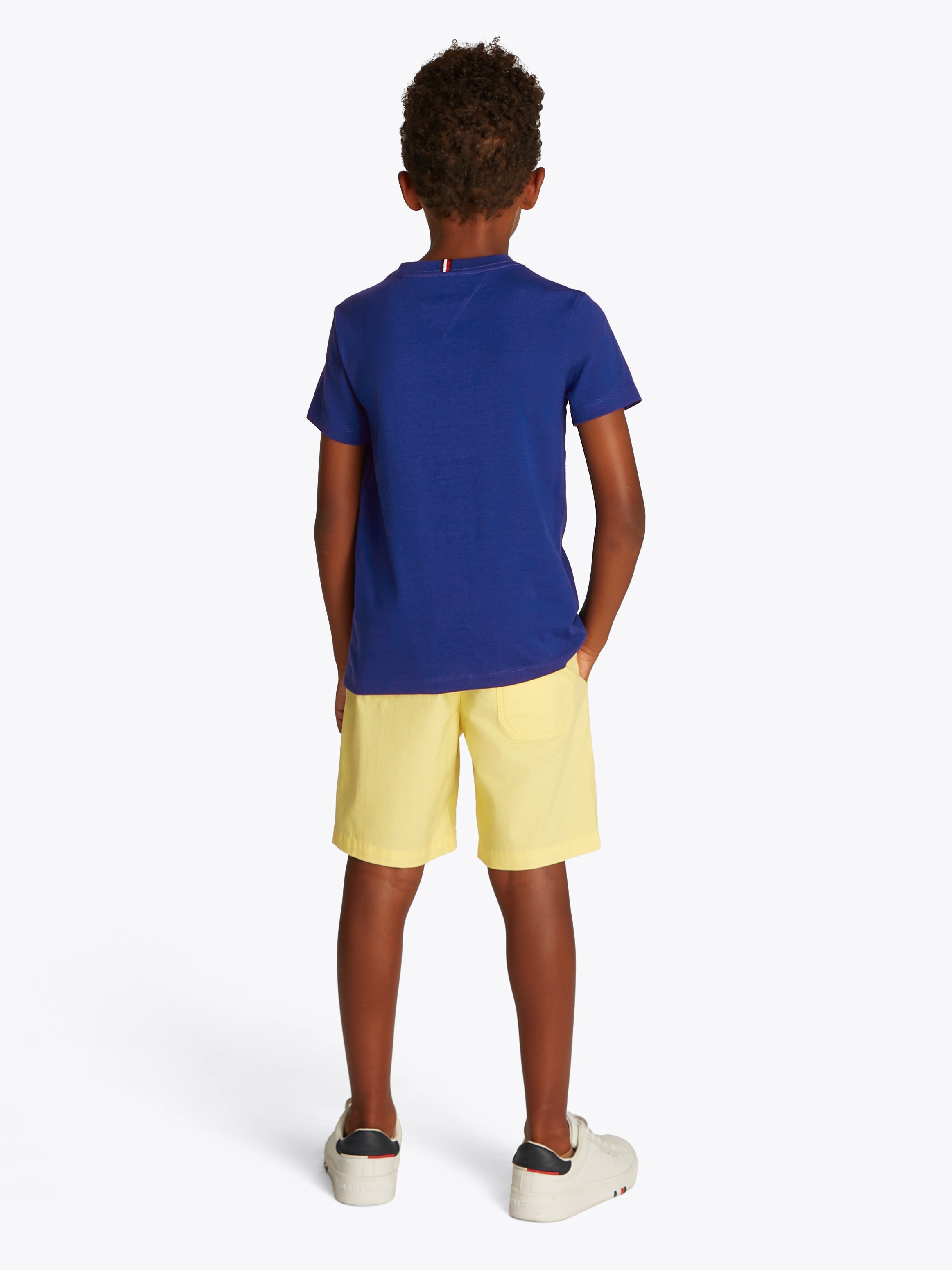 Tommy Hilfiger T-Shirt »ESSENTIAL COTTON TEE S/S« mit Logostickerei
