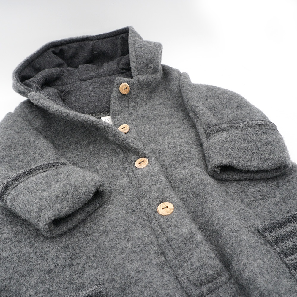 MAXIMO Fleeceoverall »Wollfleece Overall«, mit Zipfelkapuze mit Pompon und Holzknöpfen