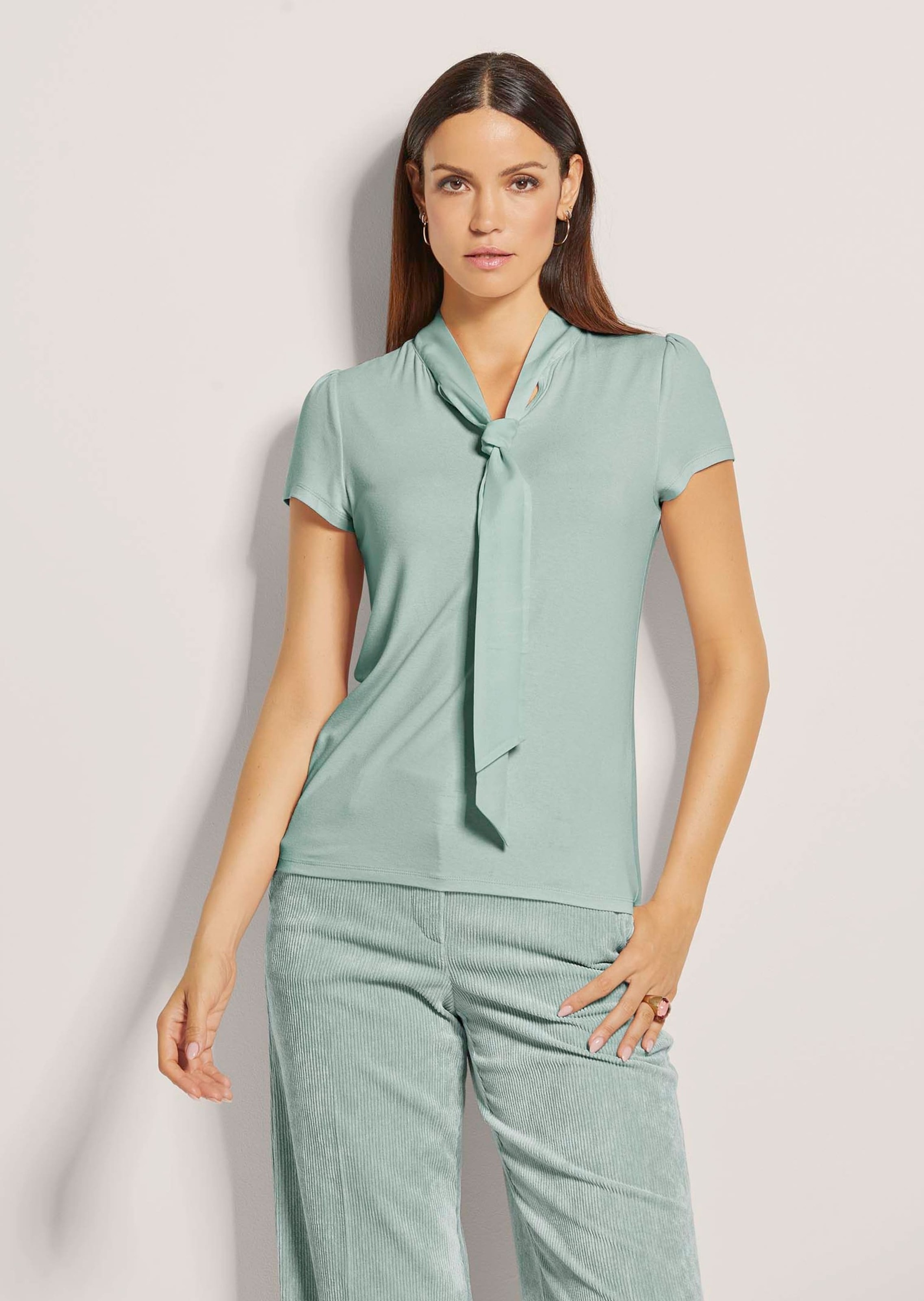 MADELEINE Kurzarmshirt "Blusenshirt Kurzarmoberteil mit Schluppe" Glanzbänd günstig online kaufen