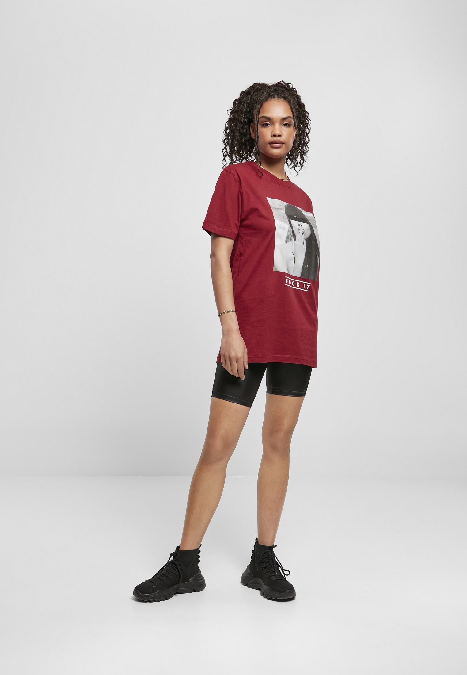 MisterTee Kurzarmshirt »MisterTee Herren Le Papillon Oversize Tee«, (1 tlg.)