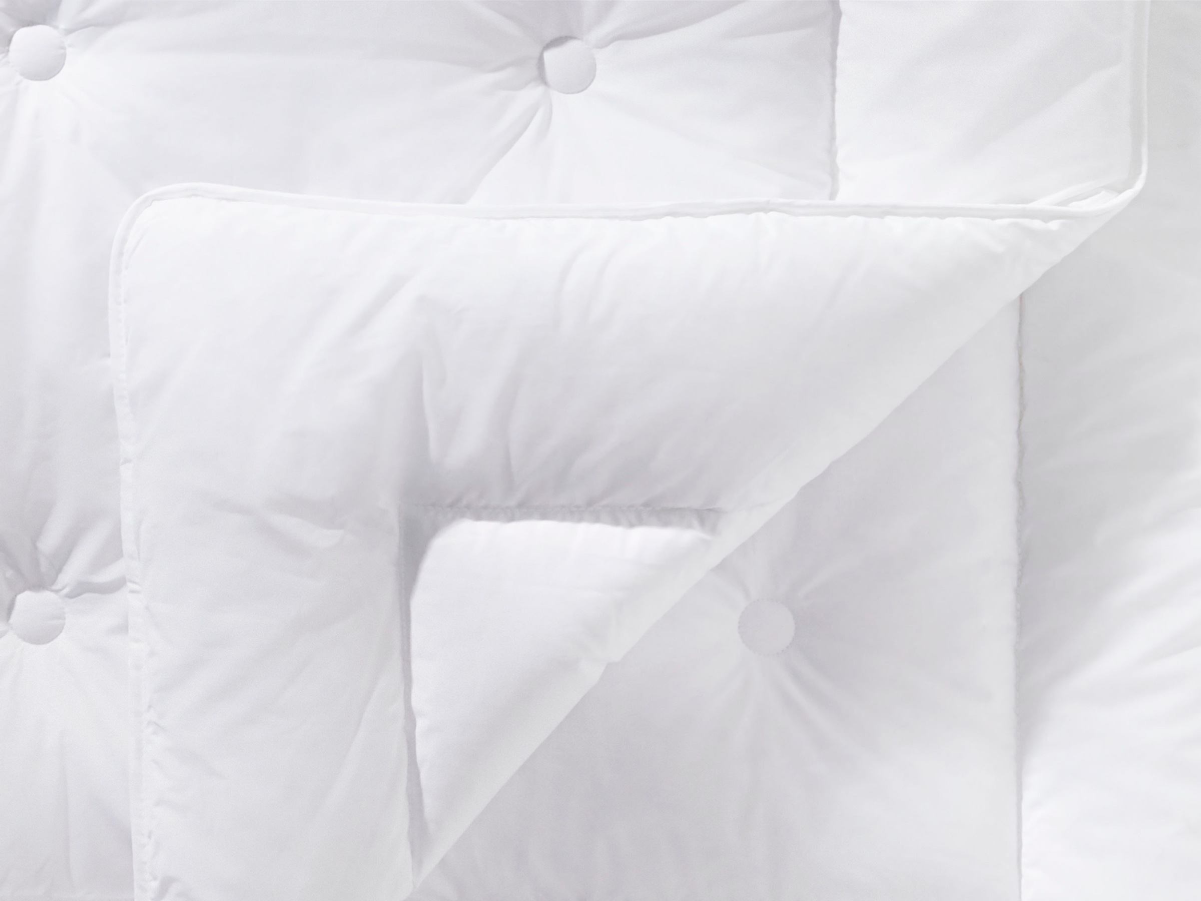 Schlafgut Microfaserbettdecke »Pure«, warm, (1 St.), Bettdecke in 135x200 cm und weiteren Größen, für Sommer oder Winter