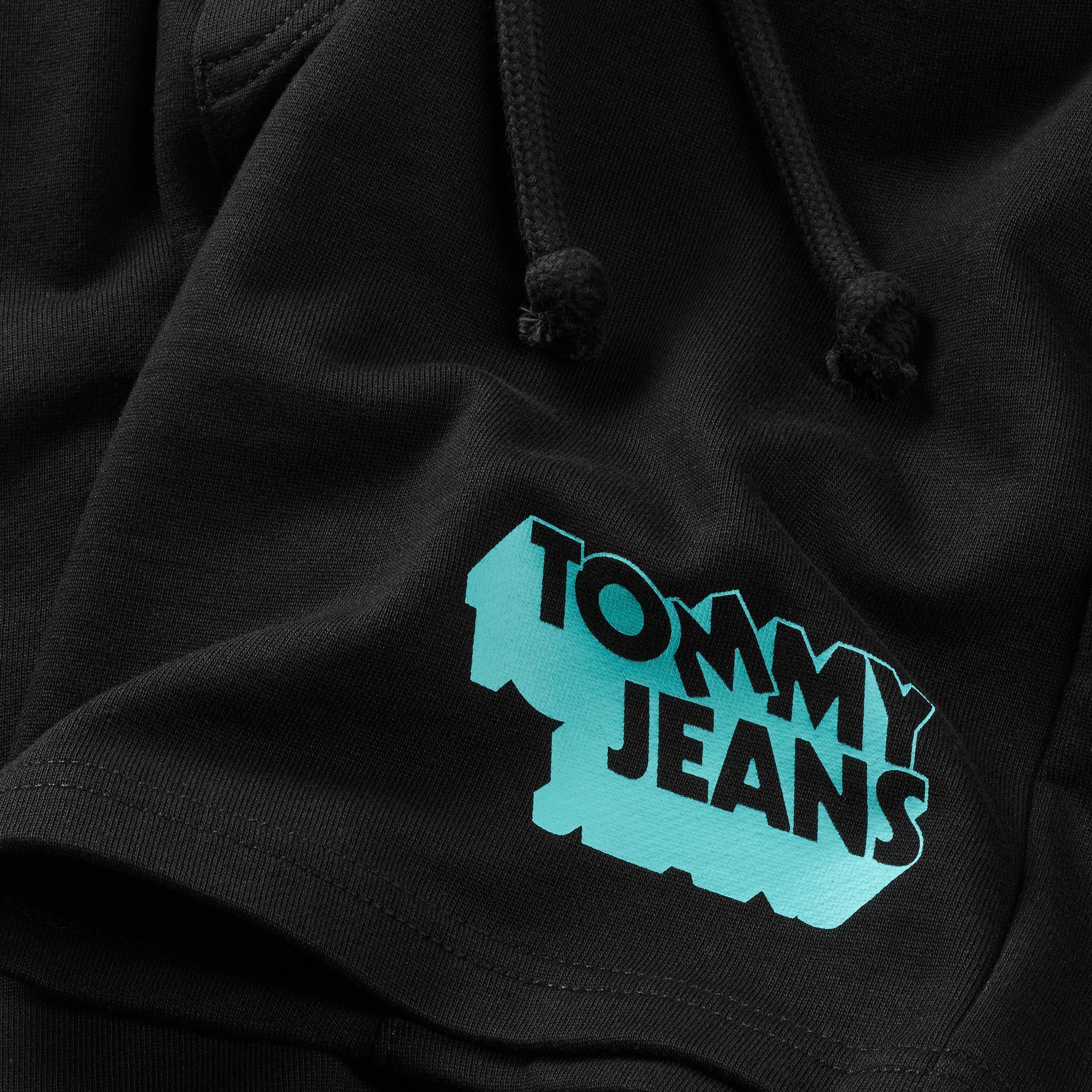 Tommy Jeans Sweatshorts »TJM RLX STACK LOGO SWEATSHRT EXT«, Mit Kordelzug
