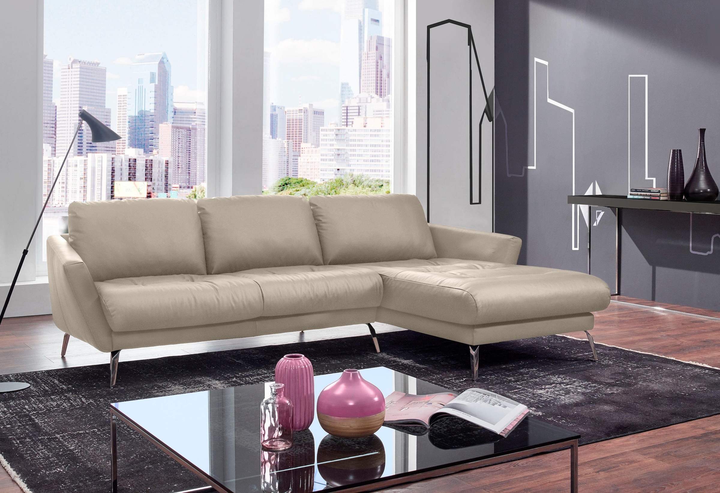 W.SCHILLIG Ecksofa »softy, Designsofa, zeitlos und elegant, hoher Sitzkomfort, L-Form«, mit dekorativer Heftung im Sitz, Füße Chrom glänzend