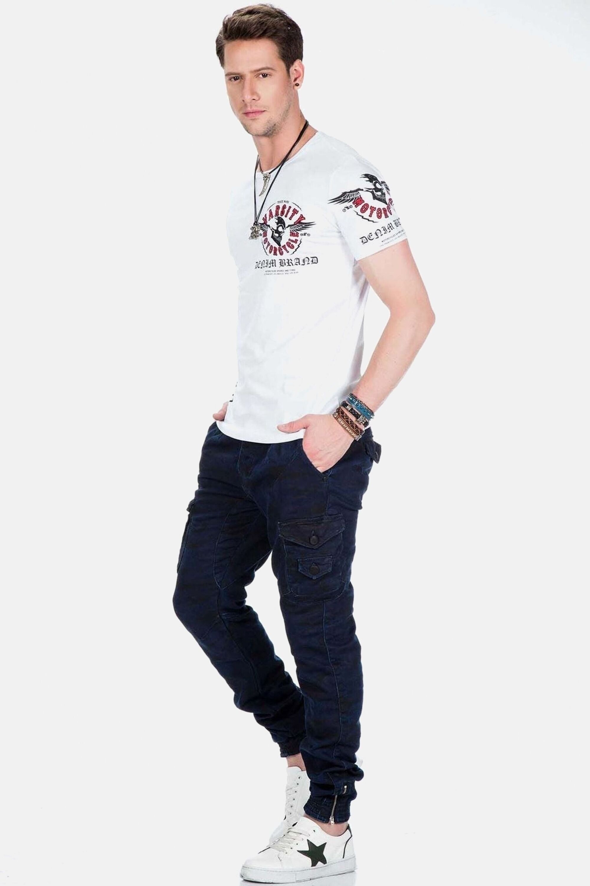 Cipo & Baxx Loose-fit-Jeans »Jeans«, mit Stretch-Bündchen, CD-422