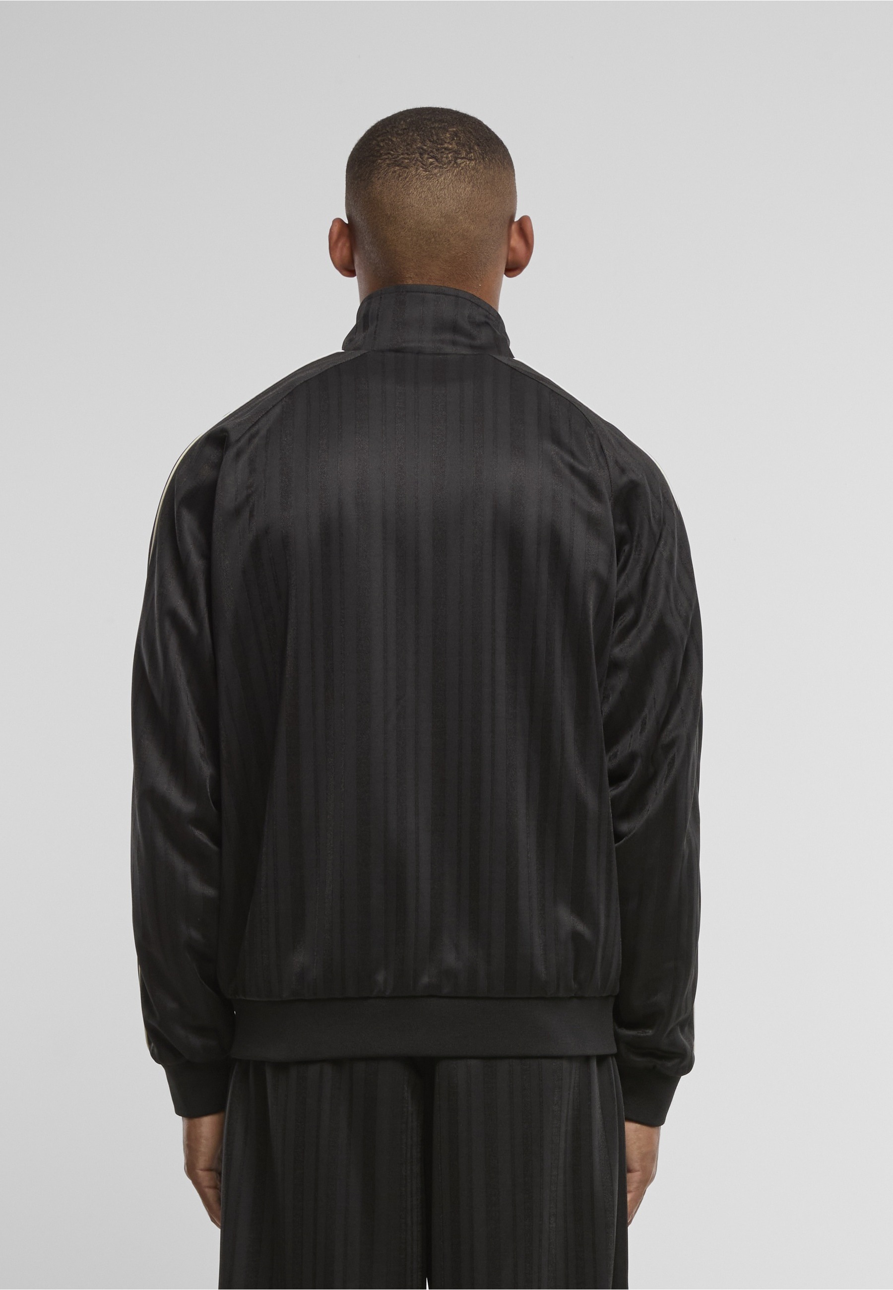 Karl Kani Outdoorjacke »Karl Kani Signature Shadow Stripe Trackjacket« 1 Stk. tlg. ohne Kapuze