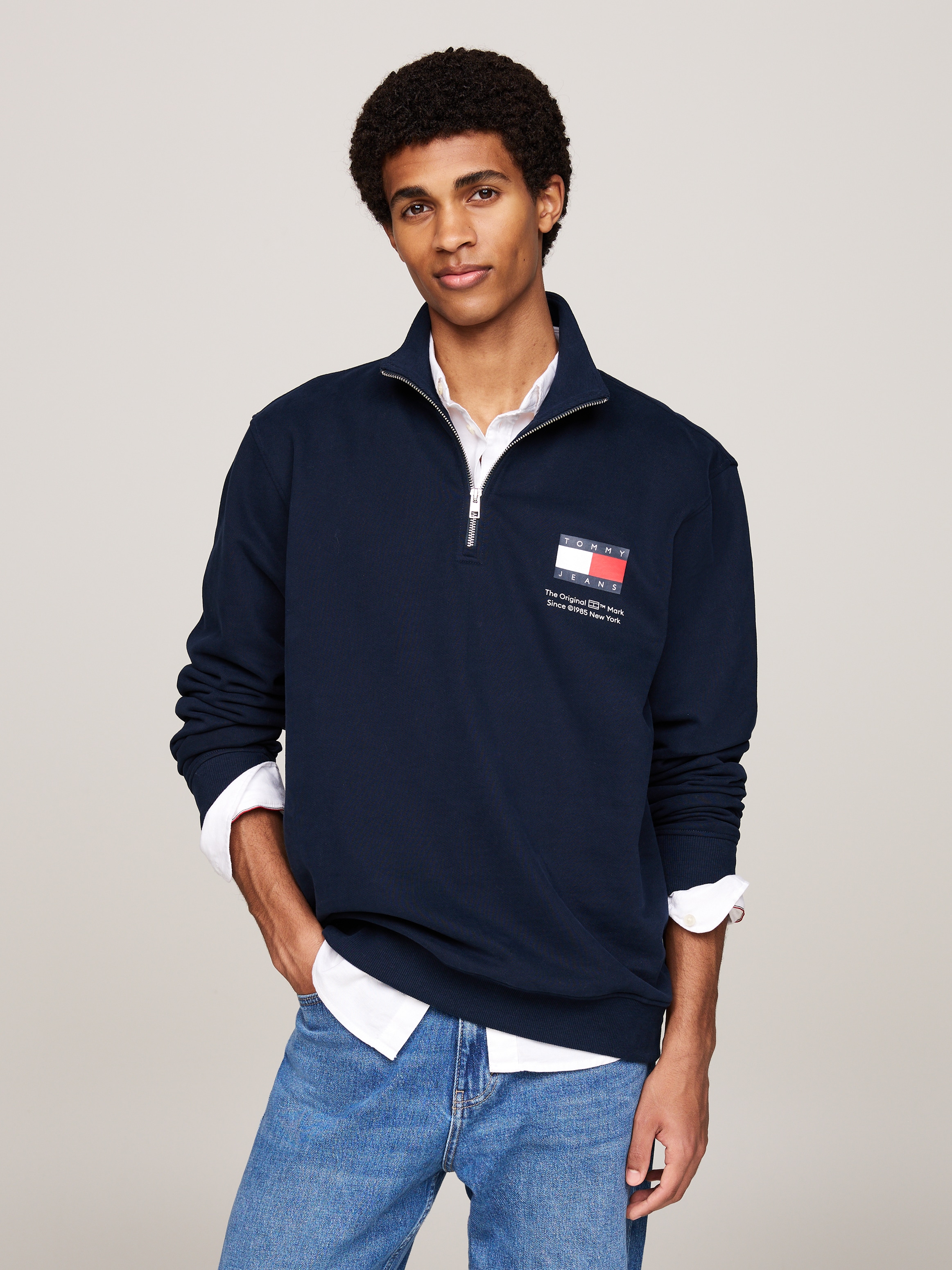 Sweatshirt »TJM REG ENTRY HALF ZIP«, mit bedruckten Mareknlogo