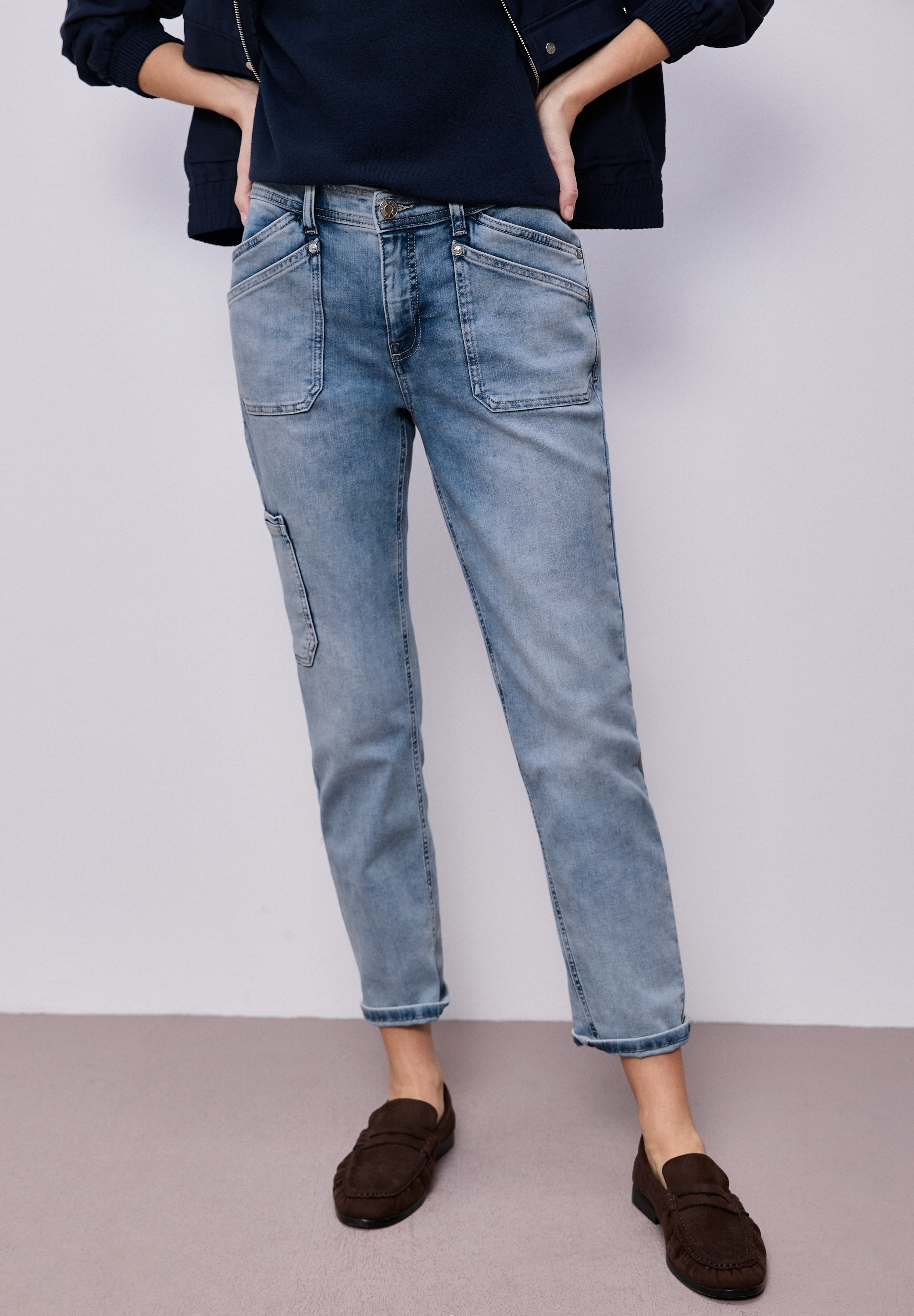 Cargojeans STREET ONE "Style Charlie", Damen, Gr. 27, Länge 28, bleached washed, Denim/Jeans, Obermaterial: 85% Baumwolle, 9% Polyester, 4% Elastomultiester, 2% Elasthan, unifarben, loose fit lang, Jeans, im angesagten Bleached‑Look und elastischem Bund 4