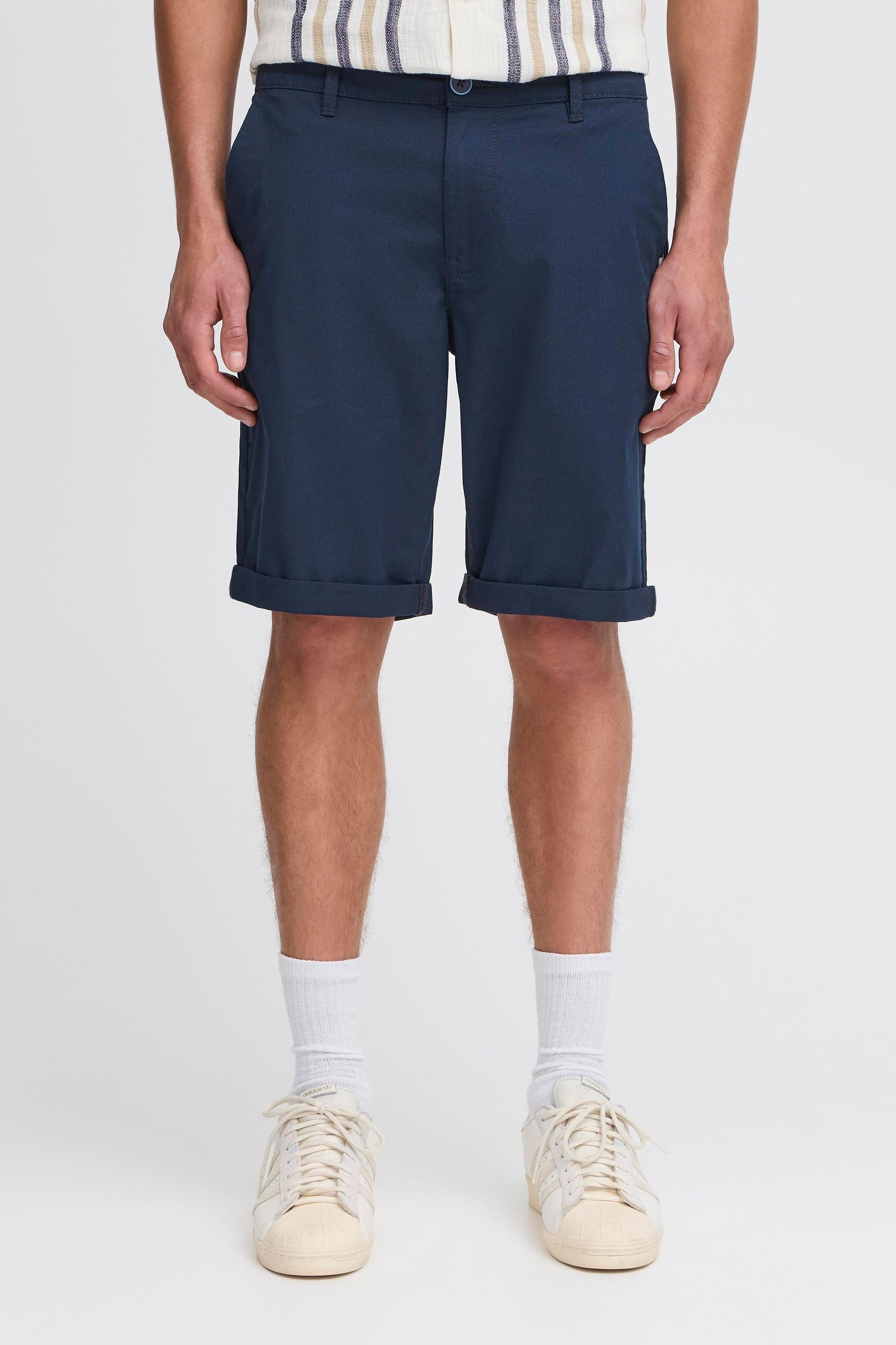 !solid Chinoshorts SOLID "Chinoshorts SDKALAIK", Herren, Gr. S, N-Gr, blau (insignia blau), Obermaterial: 98% Baumwolle CO. 2% Elasthan EL., Hosen Chinoshorts 2
