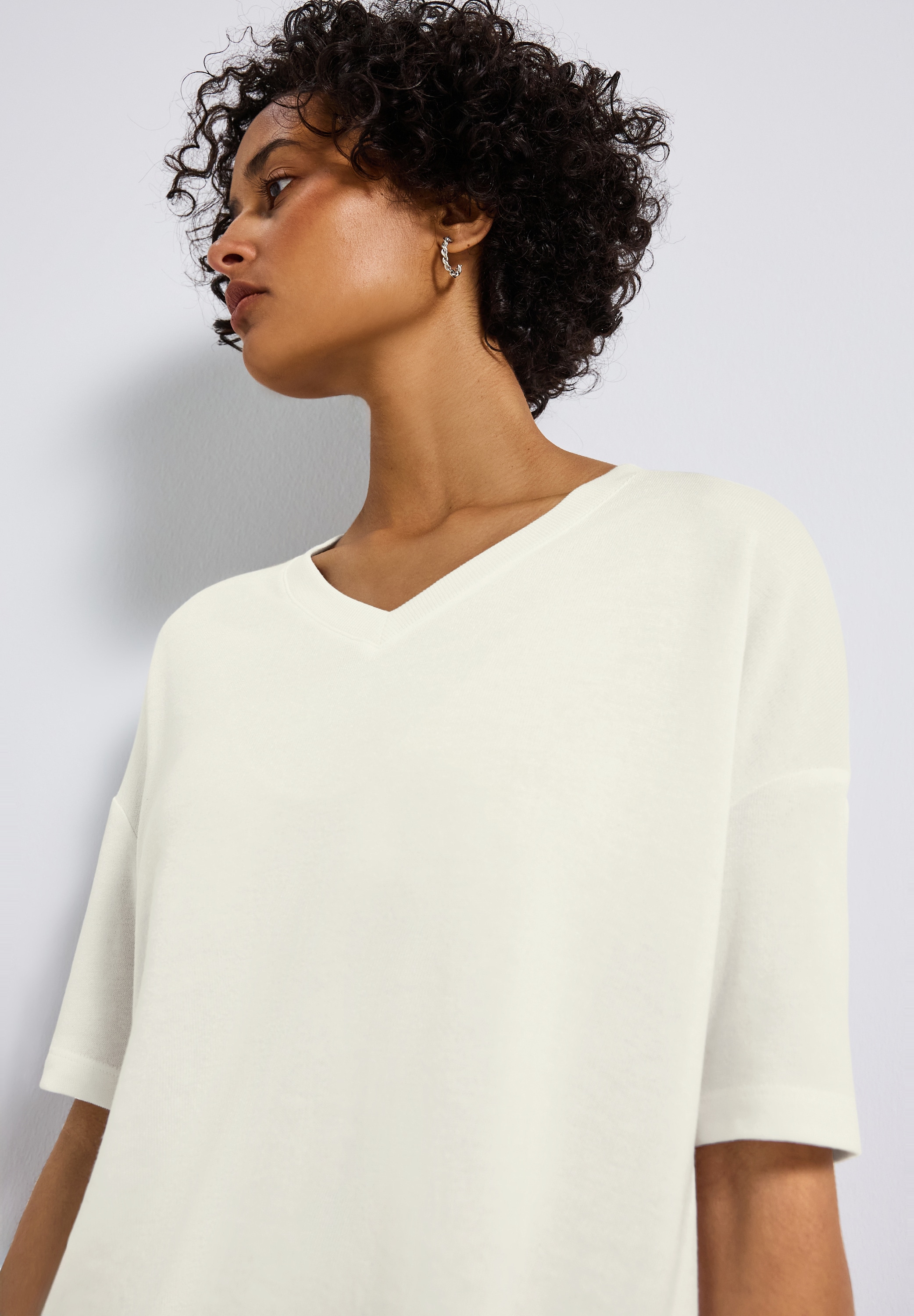 STREET ONE T-Shirt, mit V-Ausschnitt und im Strick-Look