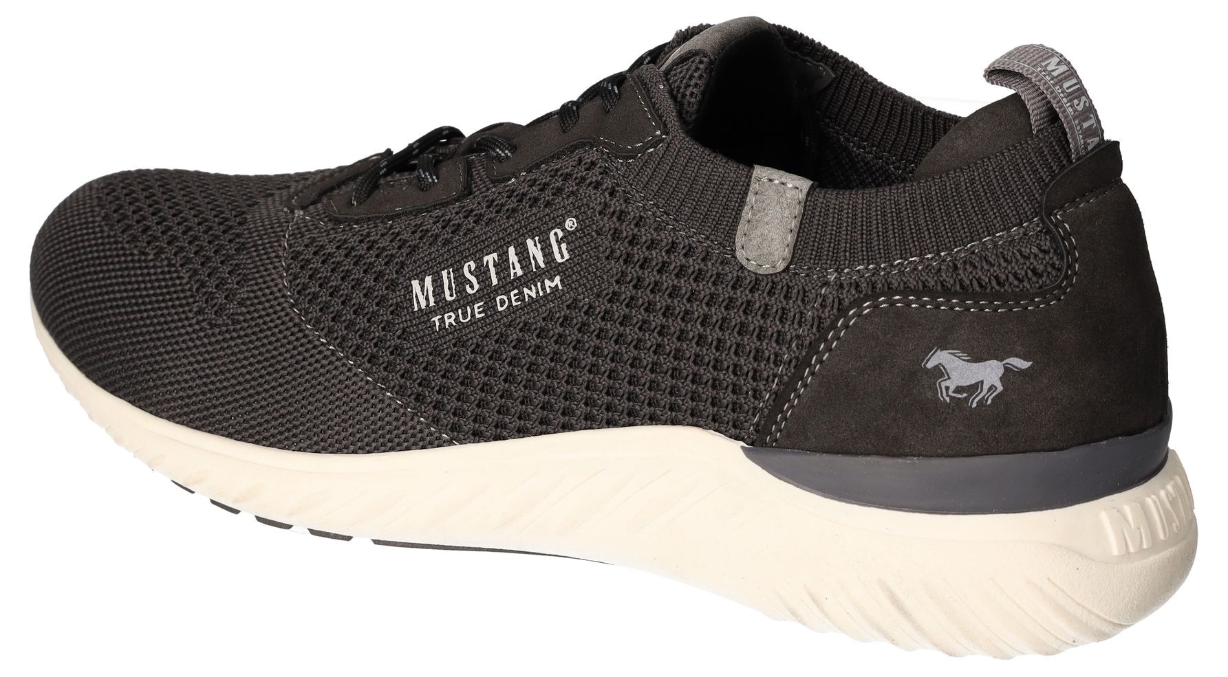Mustang Shoes Slip-On Sneaker, Slipper, Freizeitschuh mit heller Laufsohle